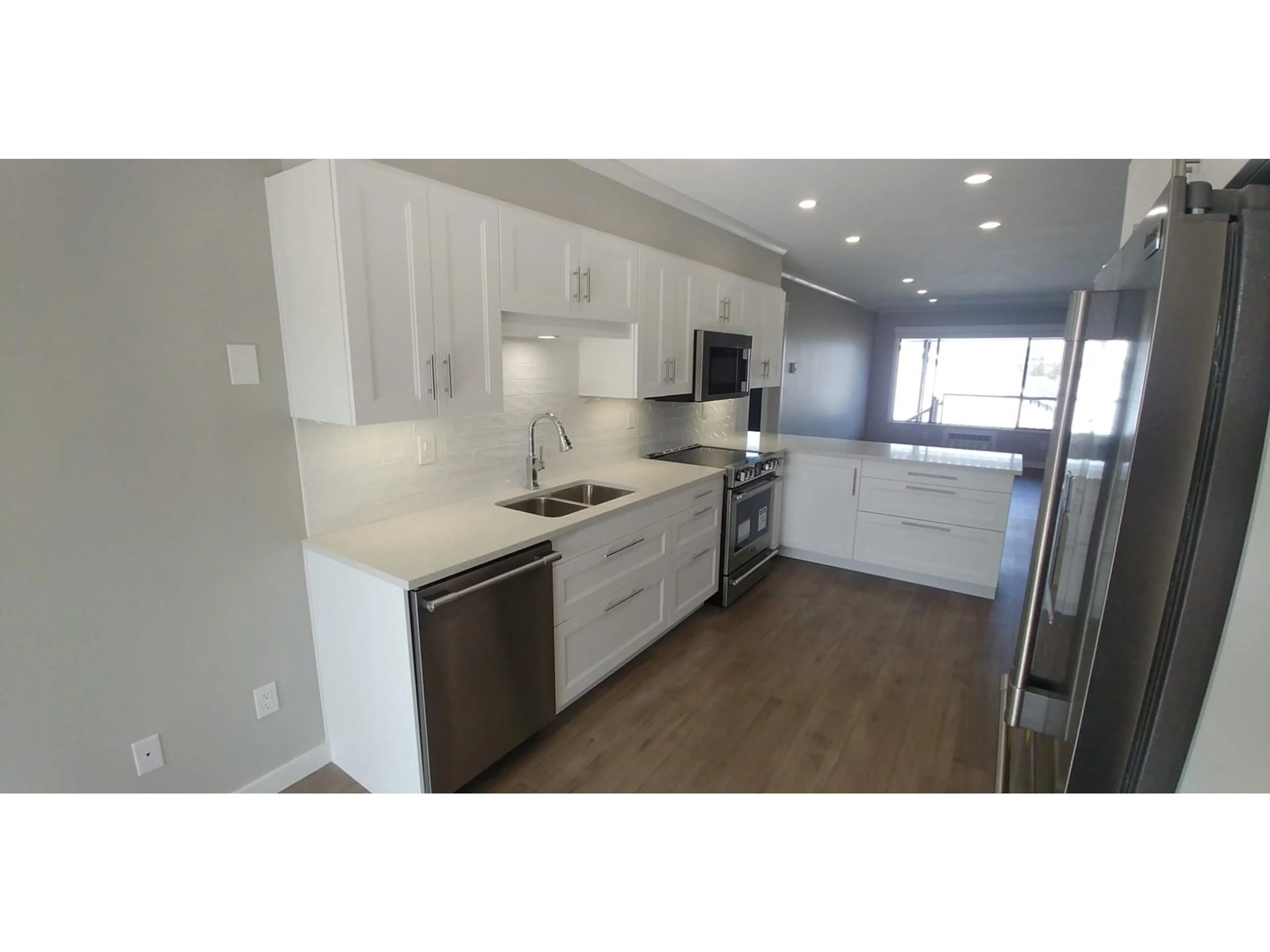Open concept kitchen, unknown for 31 - 32959 GEORGE FERGUSON, Abbotsford British Columbia V2S7W9