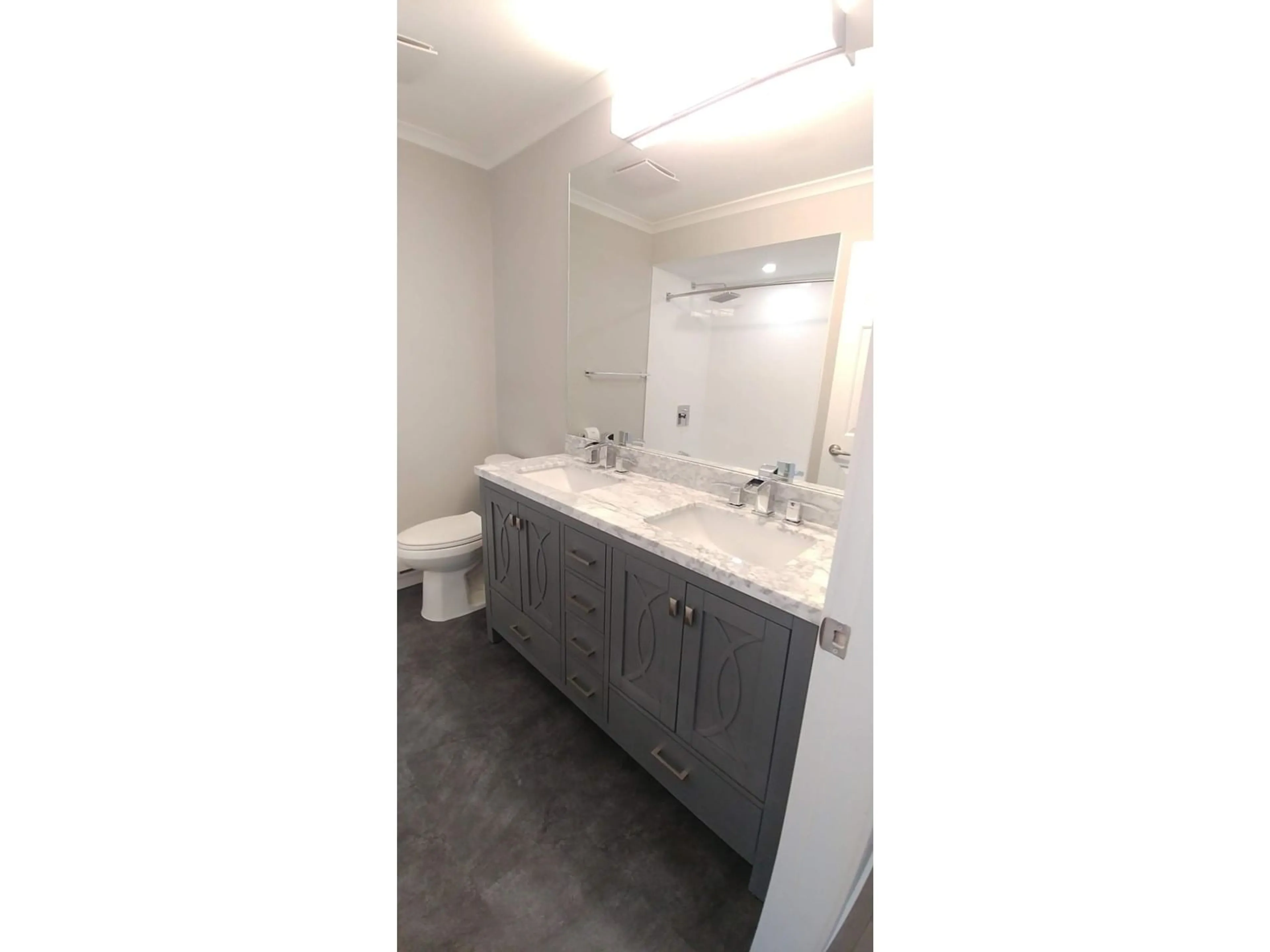 Standard bathroom, ceramic/tile floor for 31 - 32959 GEORGE FERGUSON, Abbotsford British Columbia V2S7W9