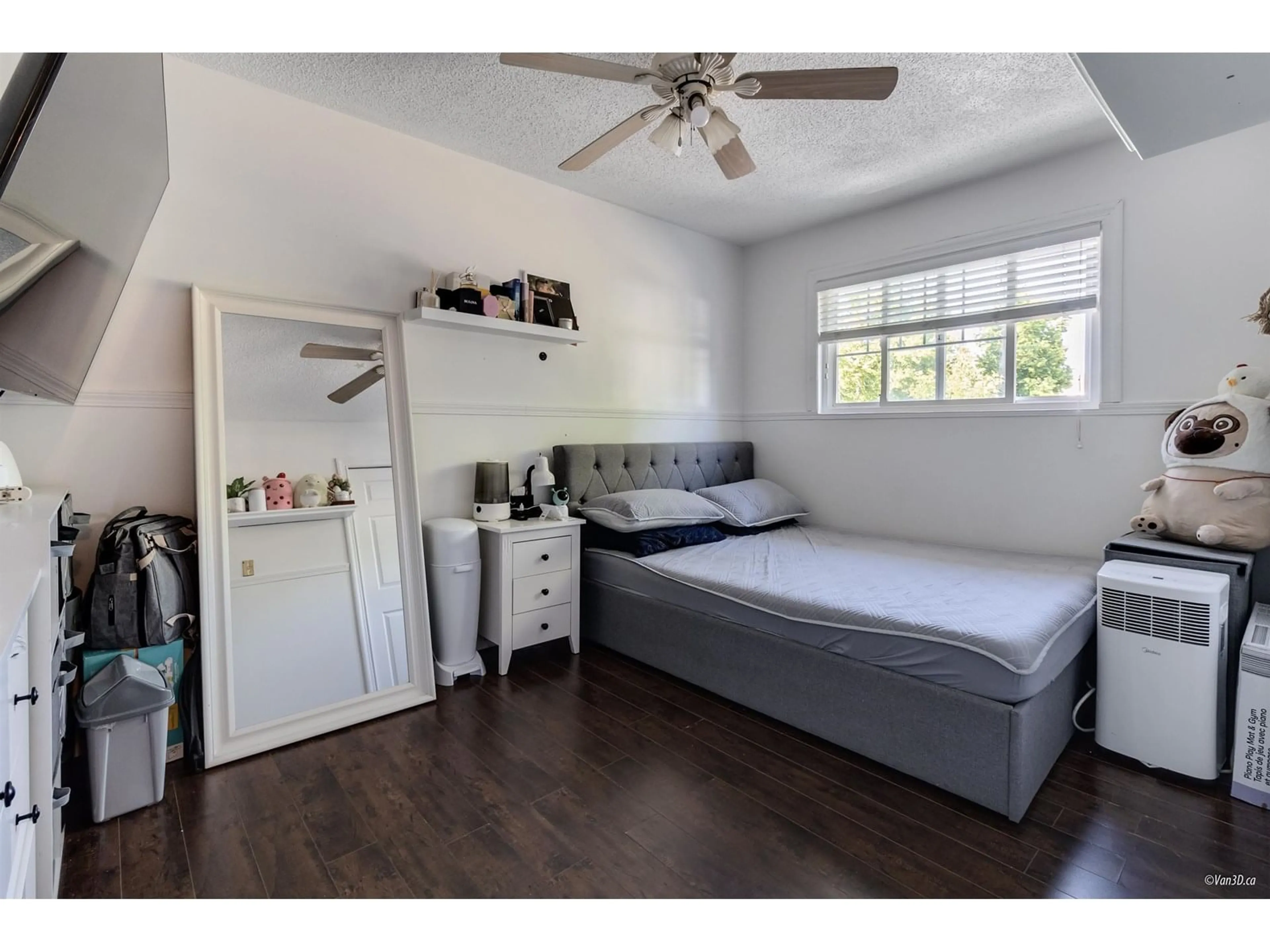 A pic of a room for 13246 94, Surrey British Columbia V3V6W8