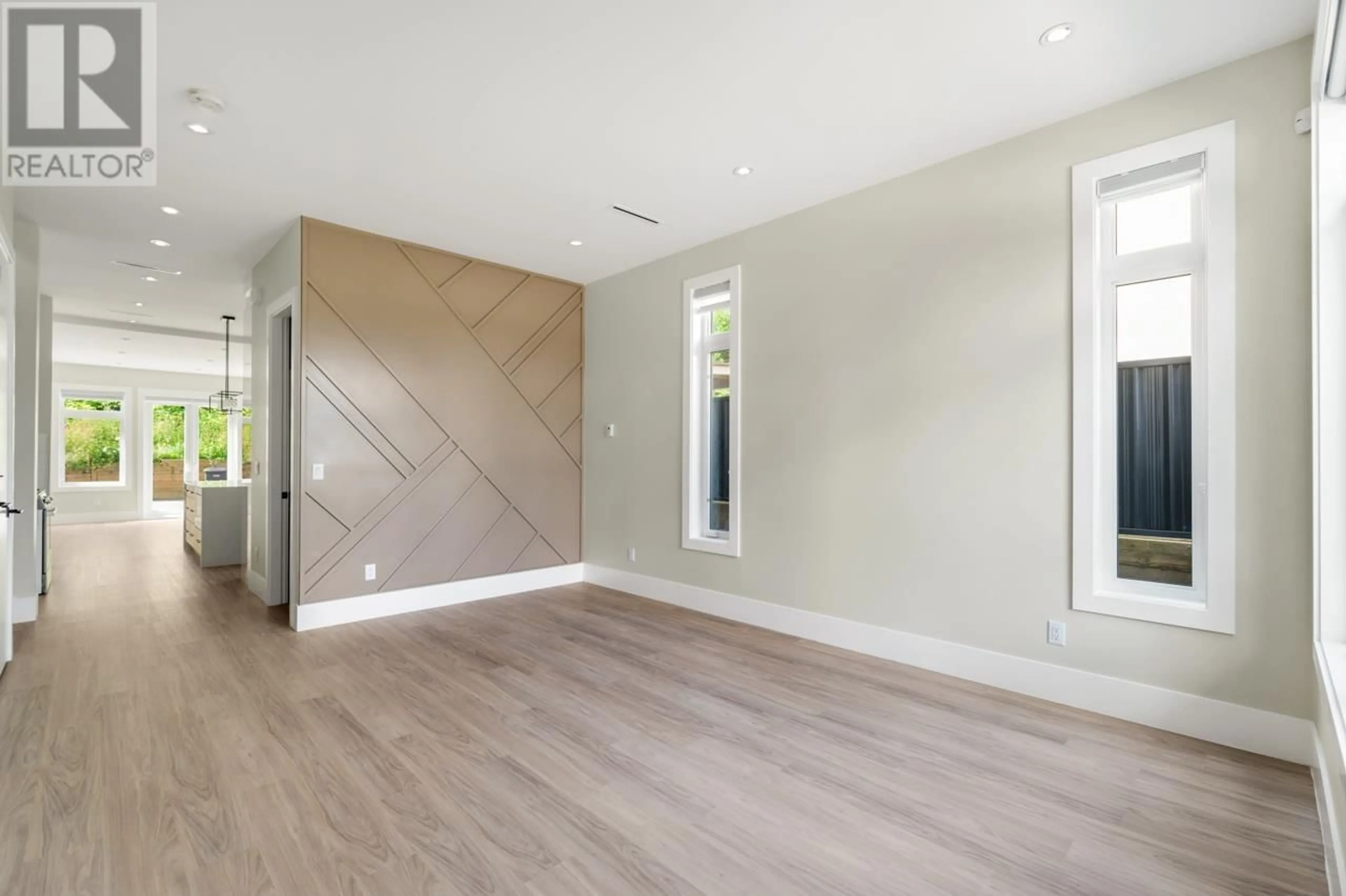 A pic of a room for 1 - 4096 NITHSDALE STREET, Burnaby British Columbia V5G1P6