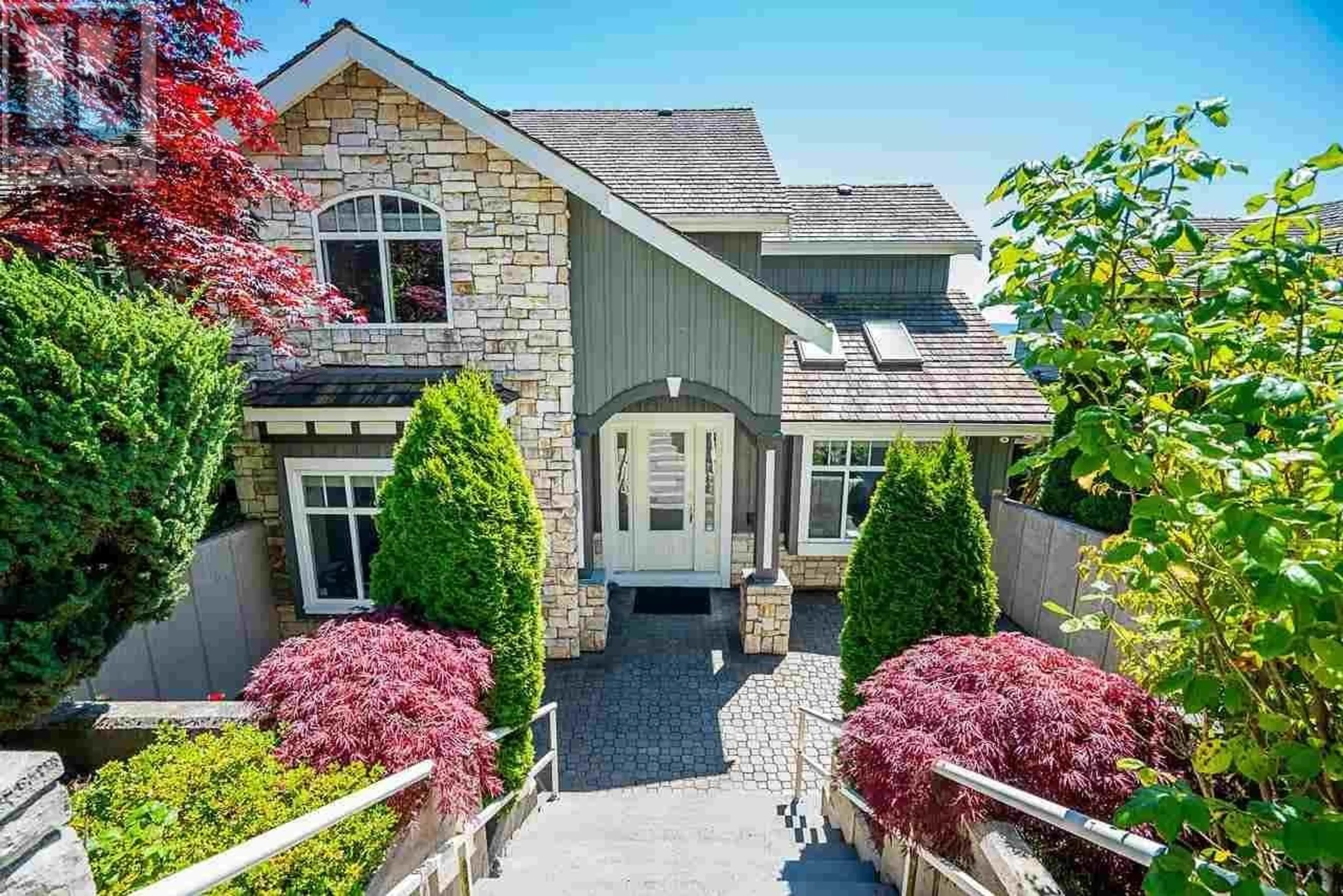 Unknown for 2278 ORCHARD LANE, West Vancouver British Columbia V7V4X6
