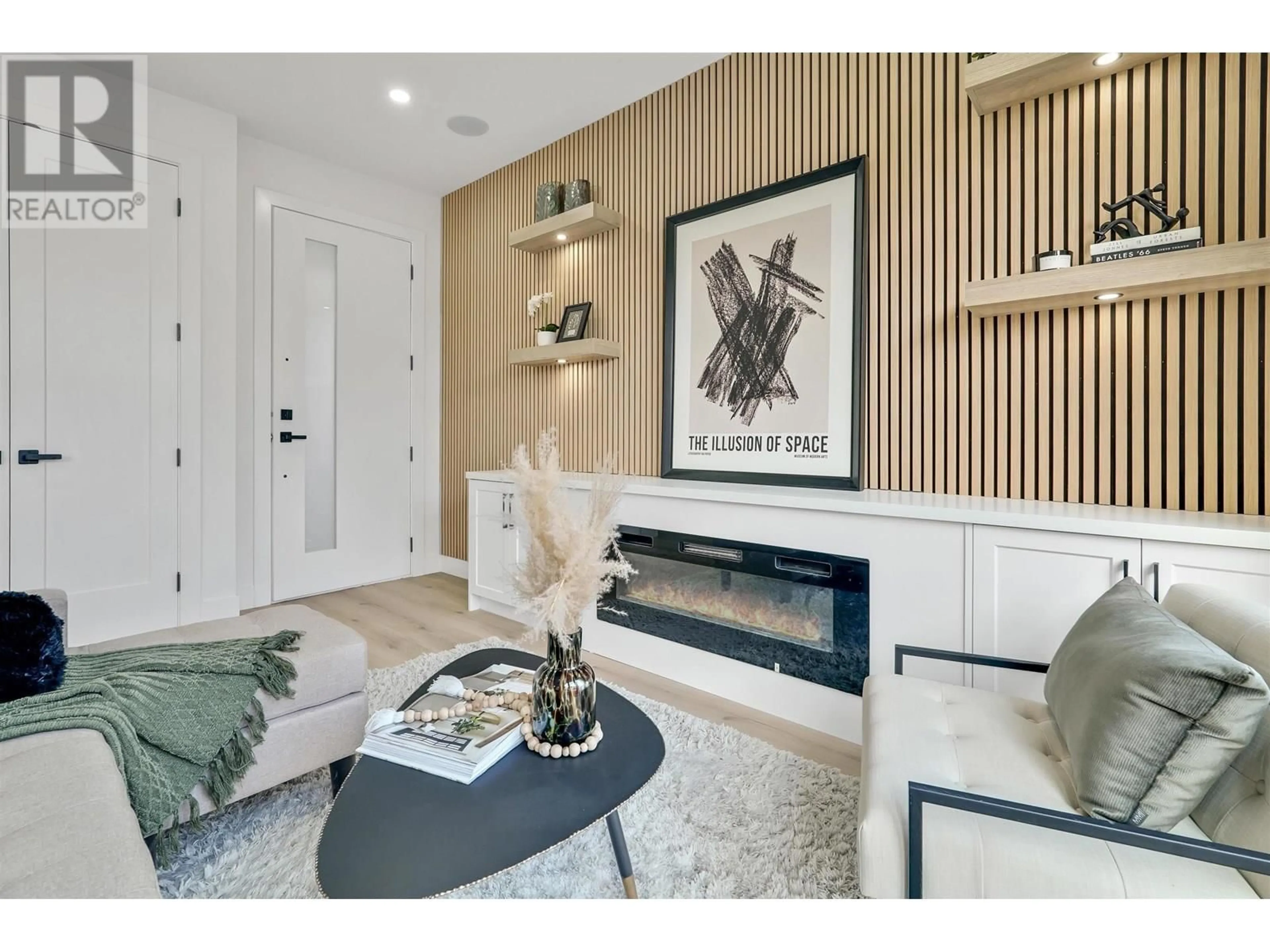 Unknown for 2 - 3216 VENABLES STREET, Vancouver British Columbia V5K2S6