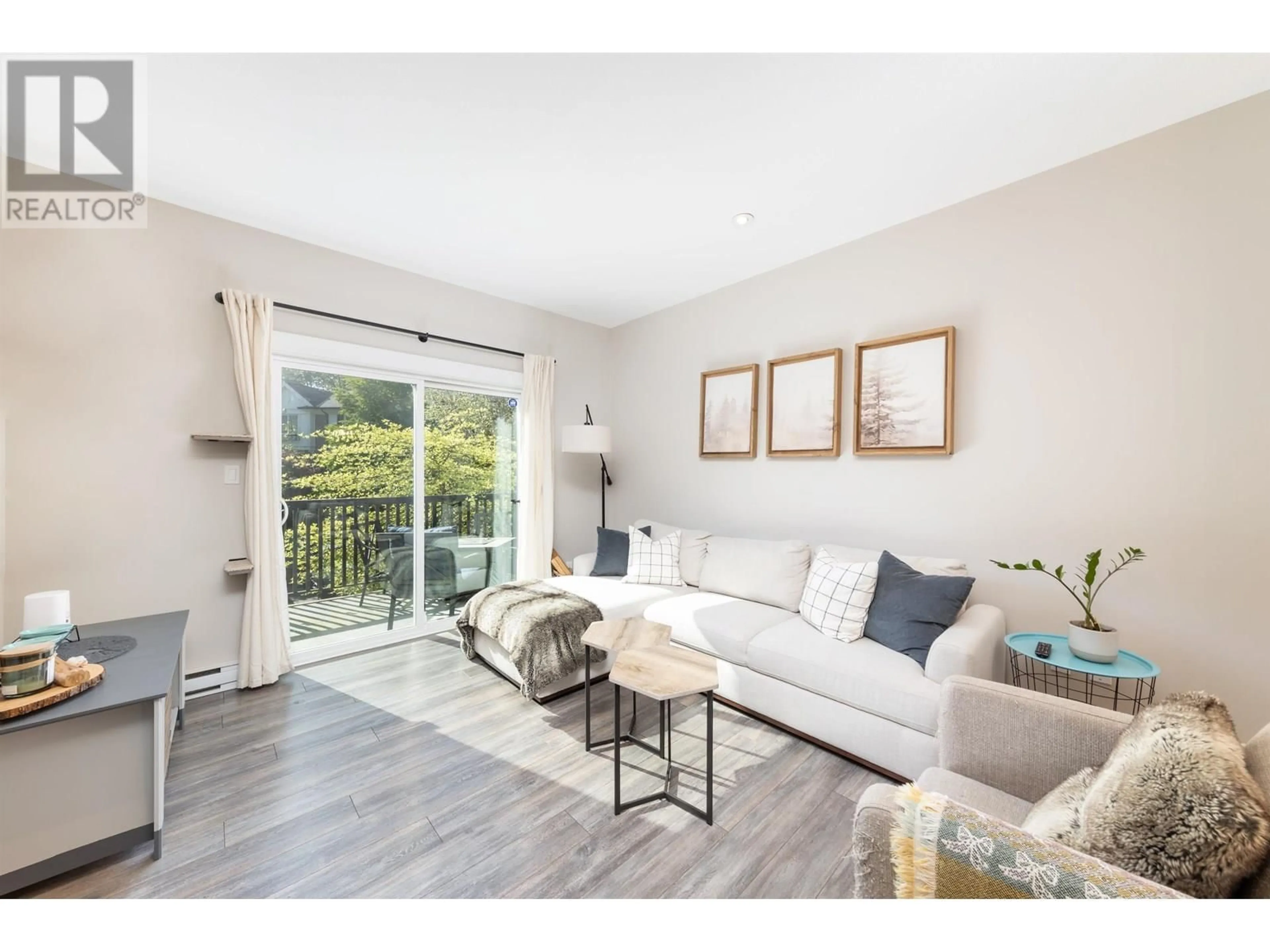 Living room with furniture, wood/laminate floor for 2015 - 2655 BEDFORD STREET, Port Coquitlam British Columbia V3C0B8