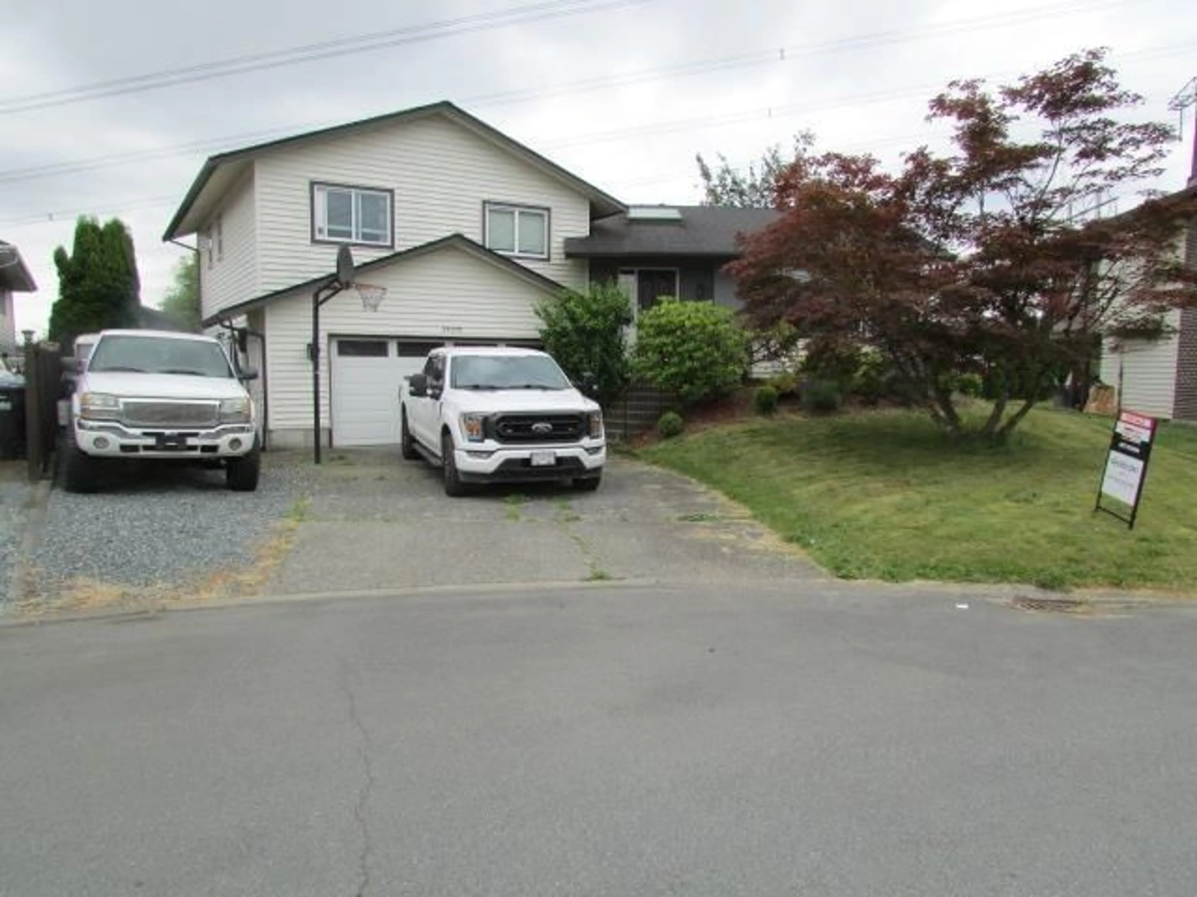 Unknown for 33032 BANFF, Abbotsford British Columbia V2S7B1