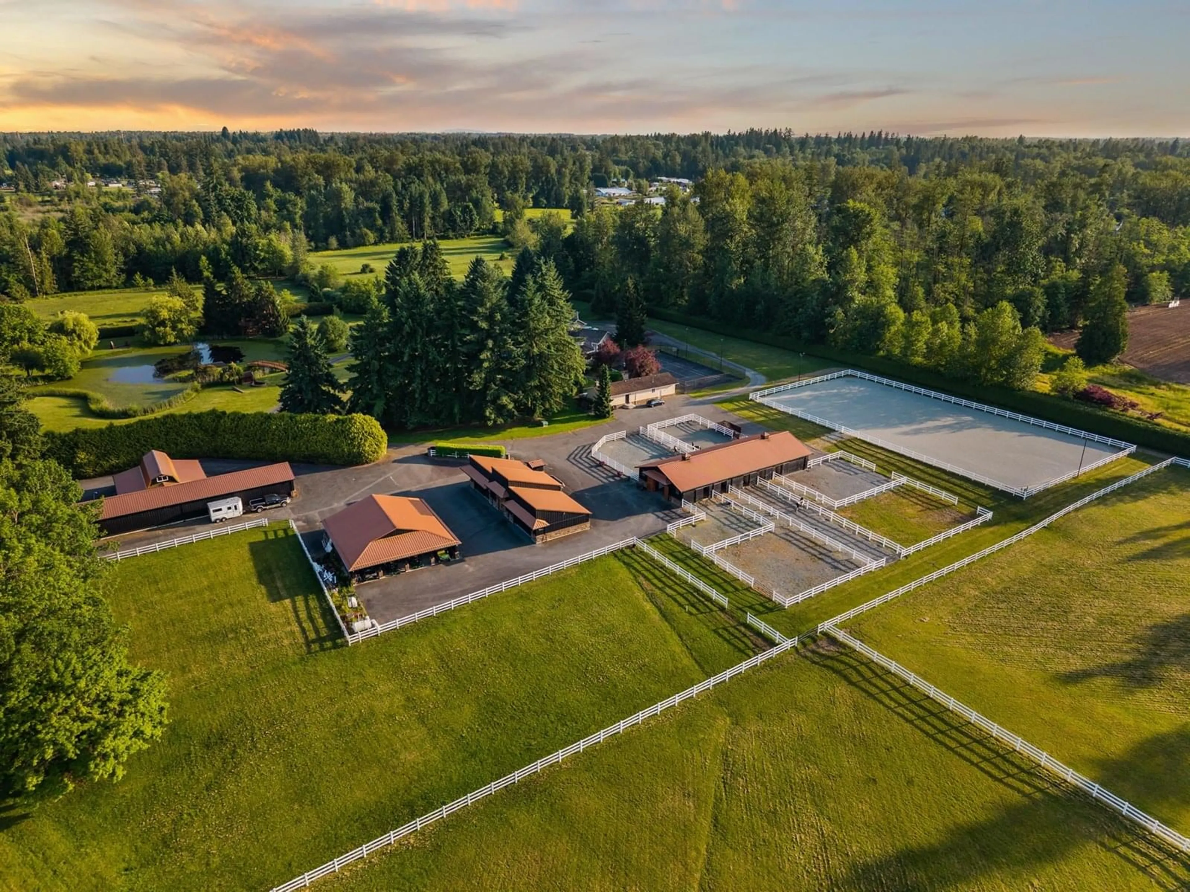 A pic from outside/outdoor area/front of a property/back of a property/a pic from drone, unknown for 6895 272, Langley British Columbia V4W1R3