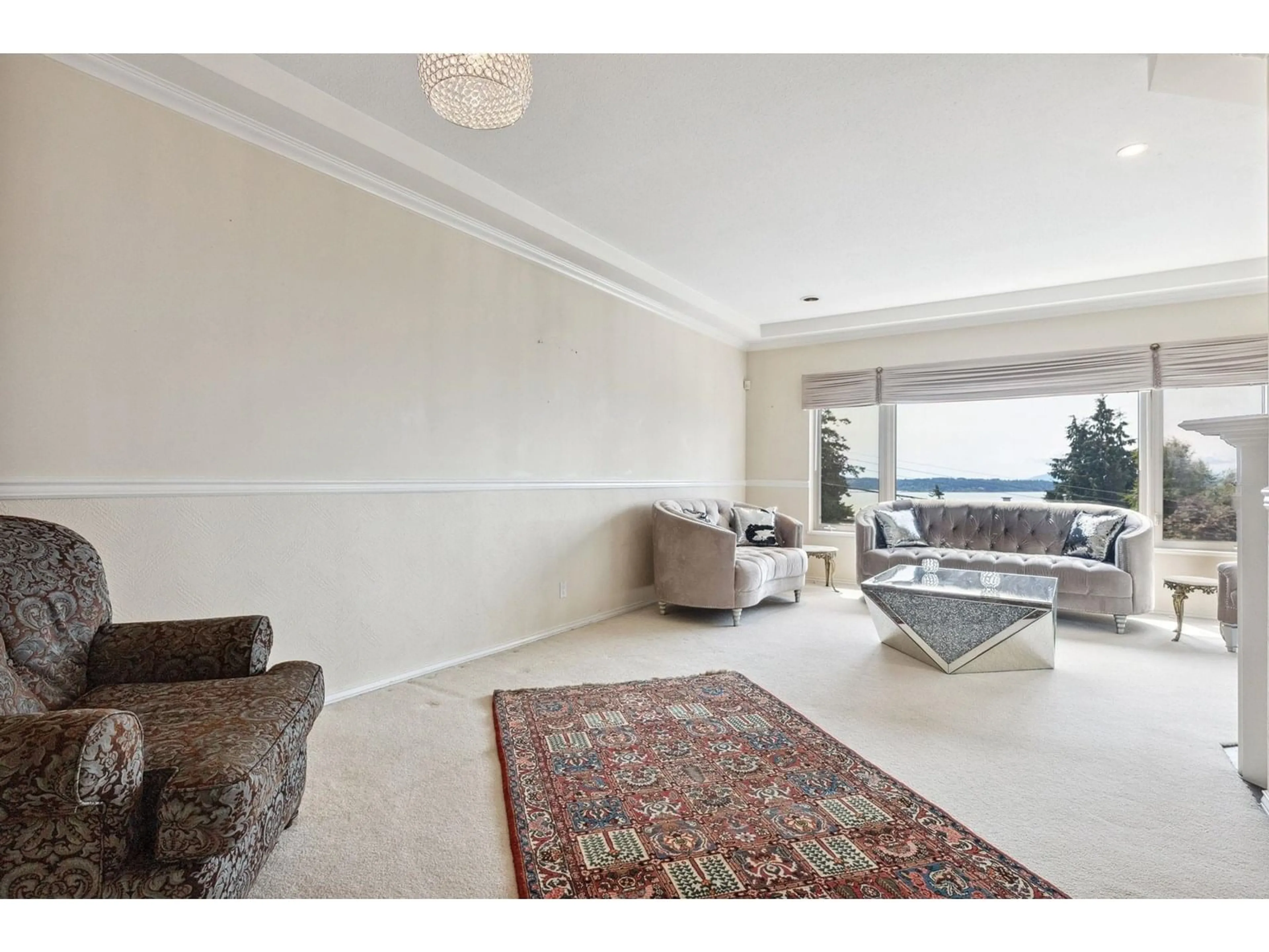 Unknown for 204 - 15176 BUENA VISTA, White Rock British Columbia V4B1Y3