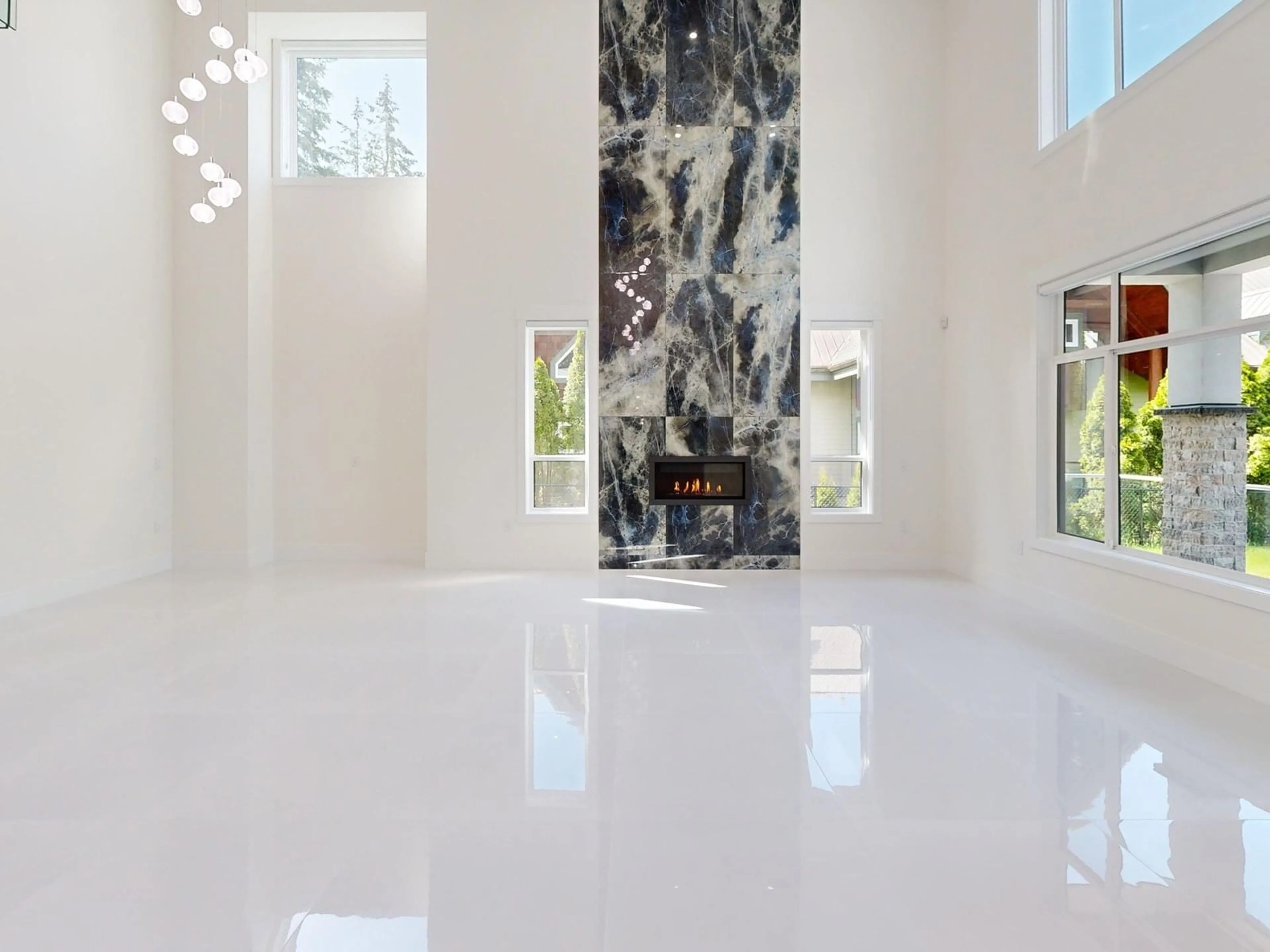 Indoor foyer for 2534 140, Surrey British Columbia V4P2C6