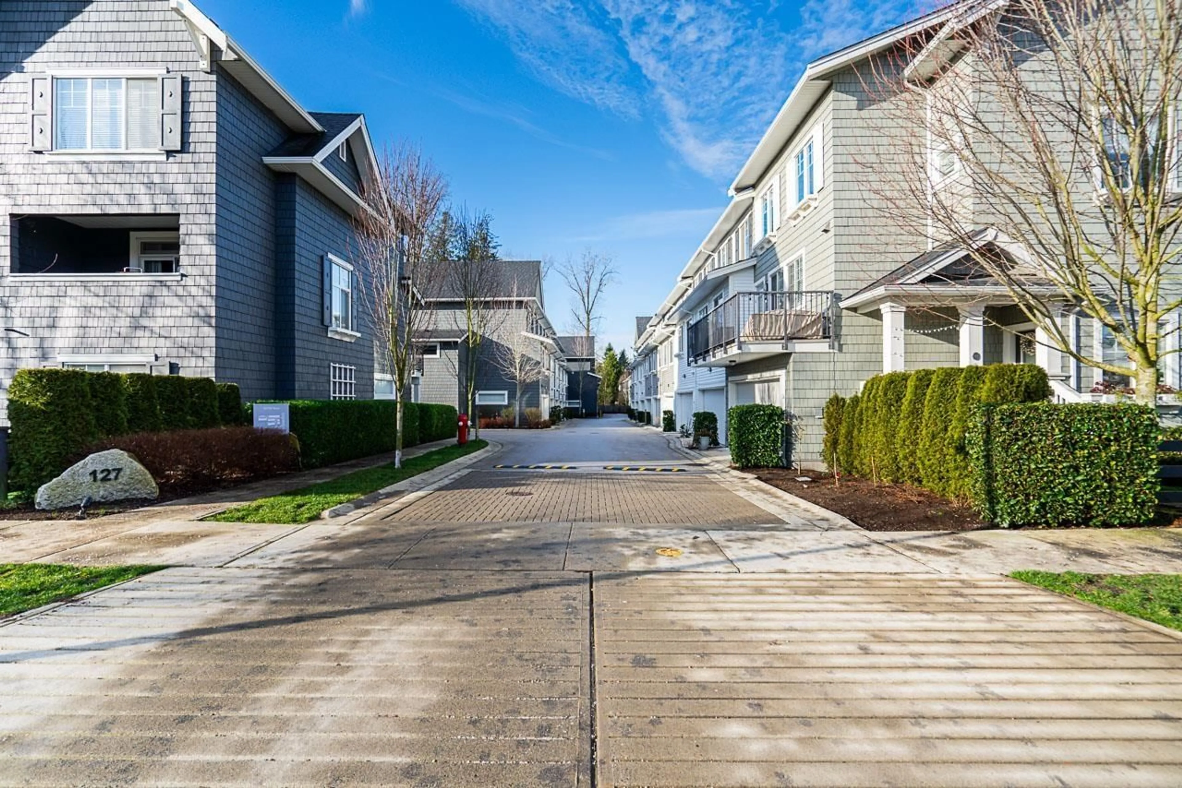 Patio, street for 32 - 127 172, Surrey British Columbia V3Z0W9