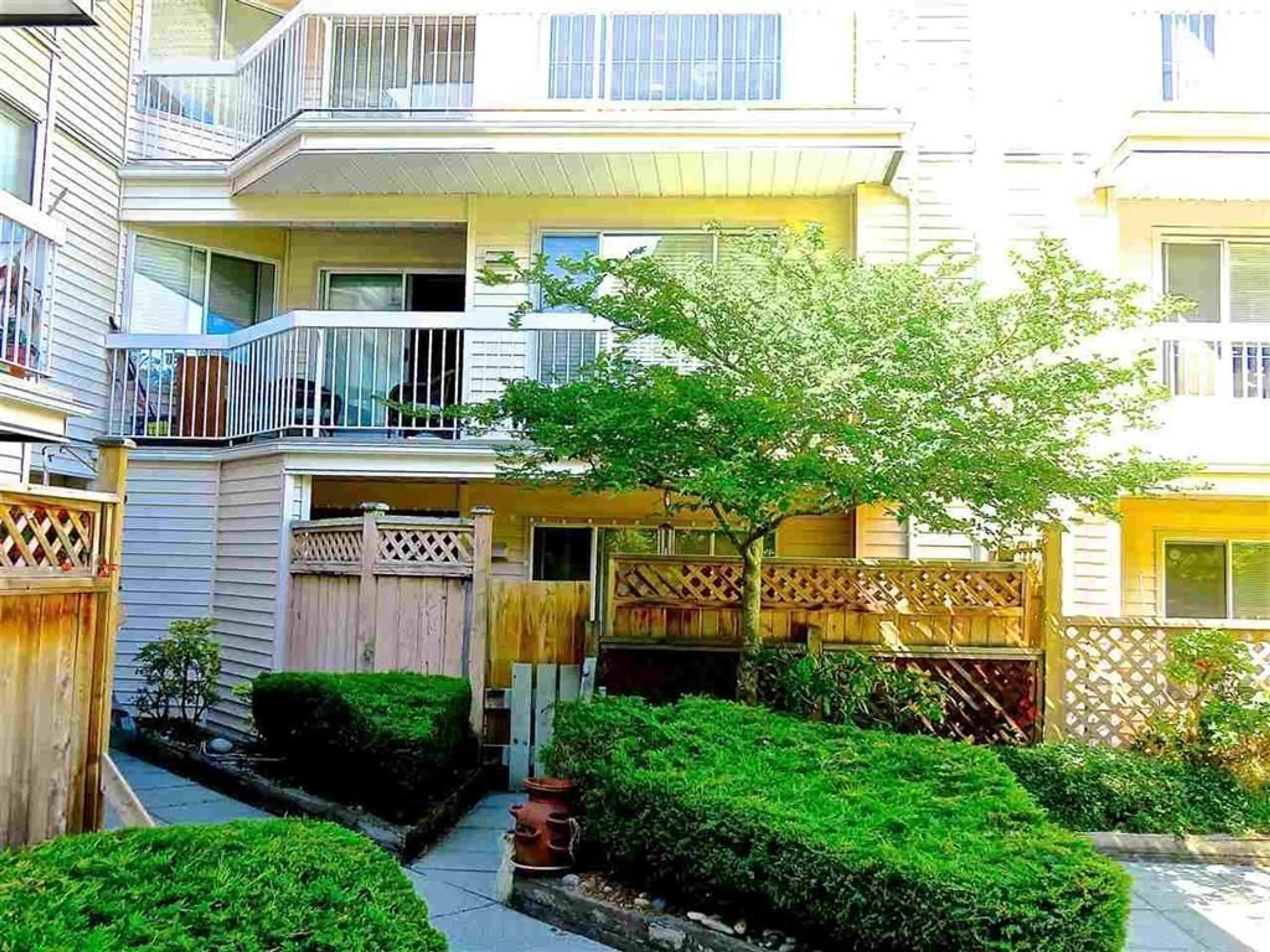 Patio, unknown for 117 - 9299 121, Surrey British Columbia V3V7X8
