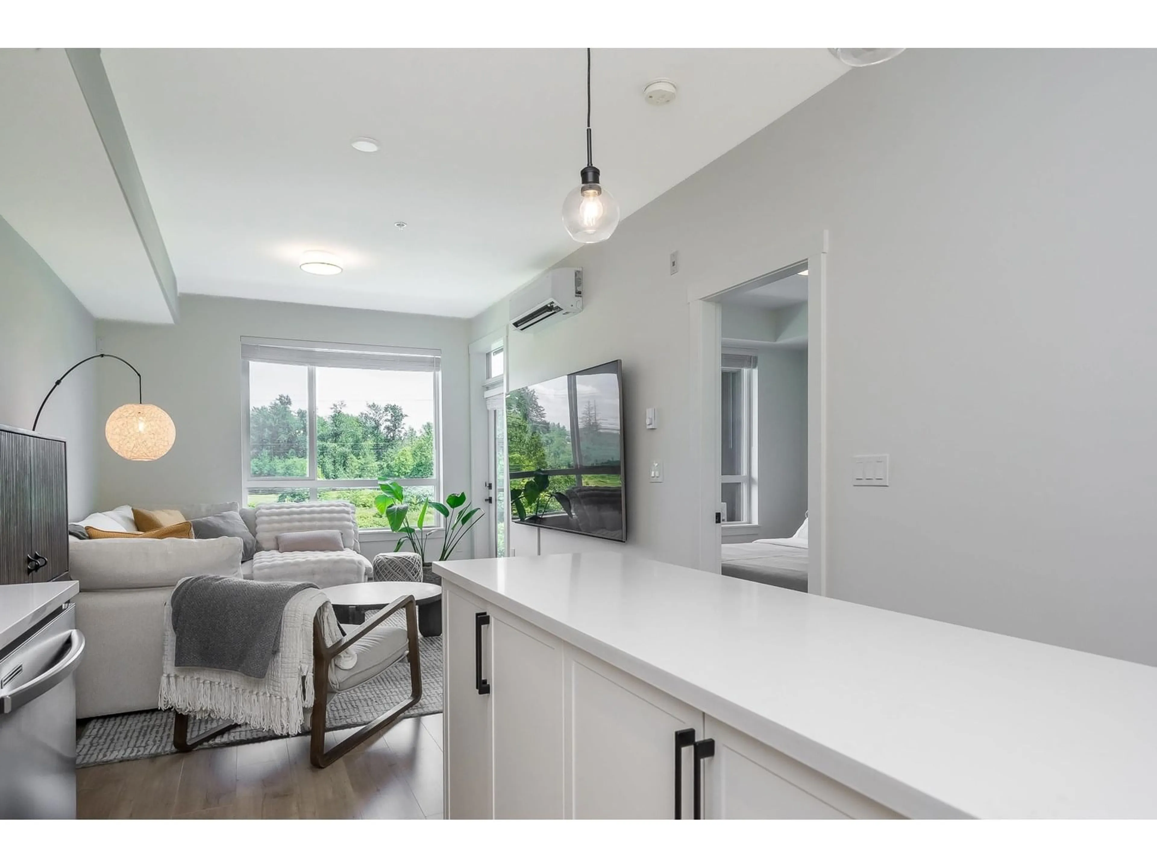 Open concept kitchen, unknown for 316 - 19935 75A, Langley British Columbia V2Y4L5