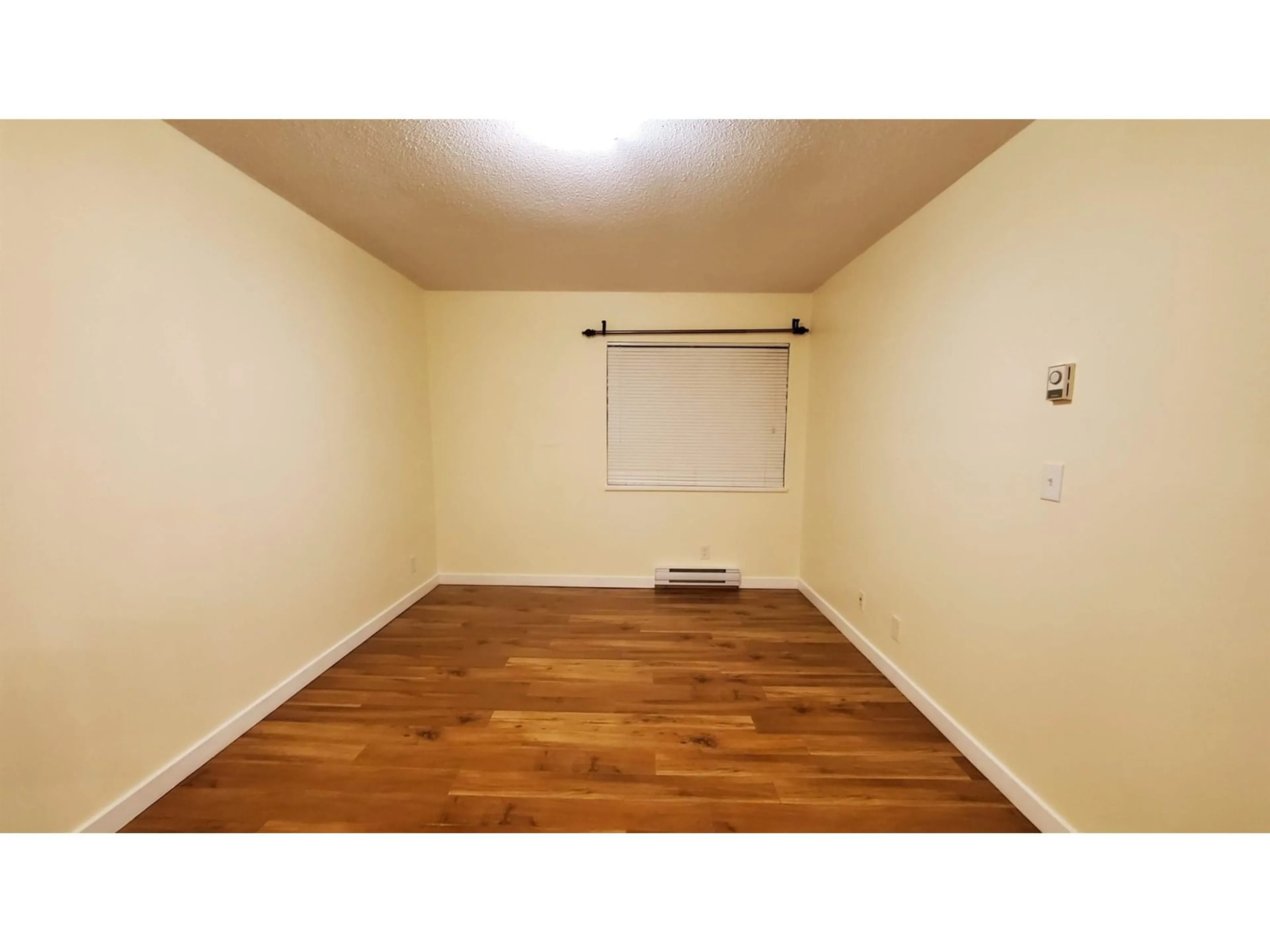 A pic of a room for 801 - 10620 150, Surrey British Columbia V3R7S1