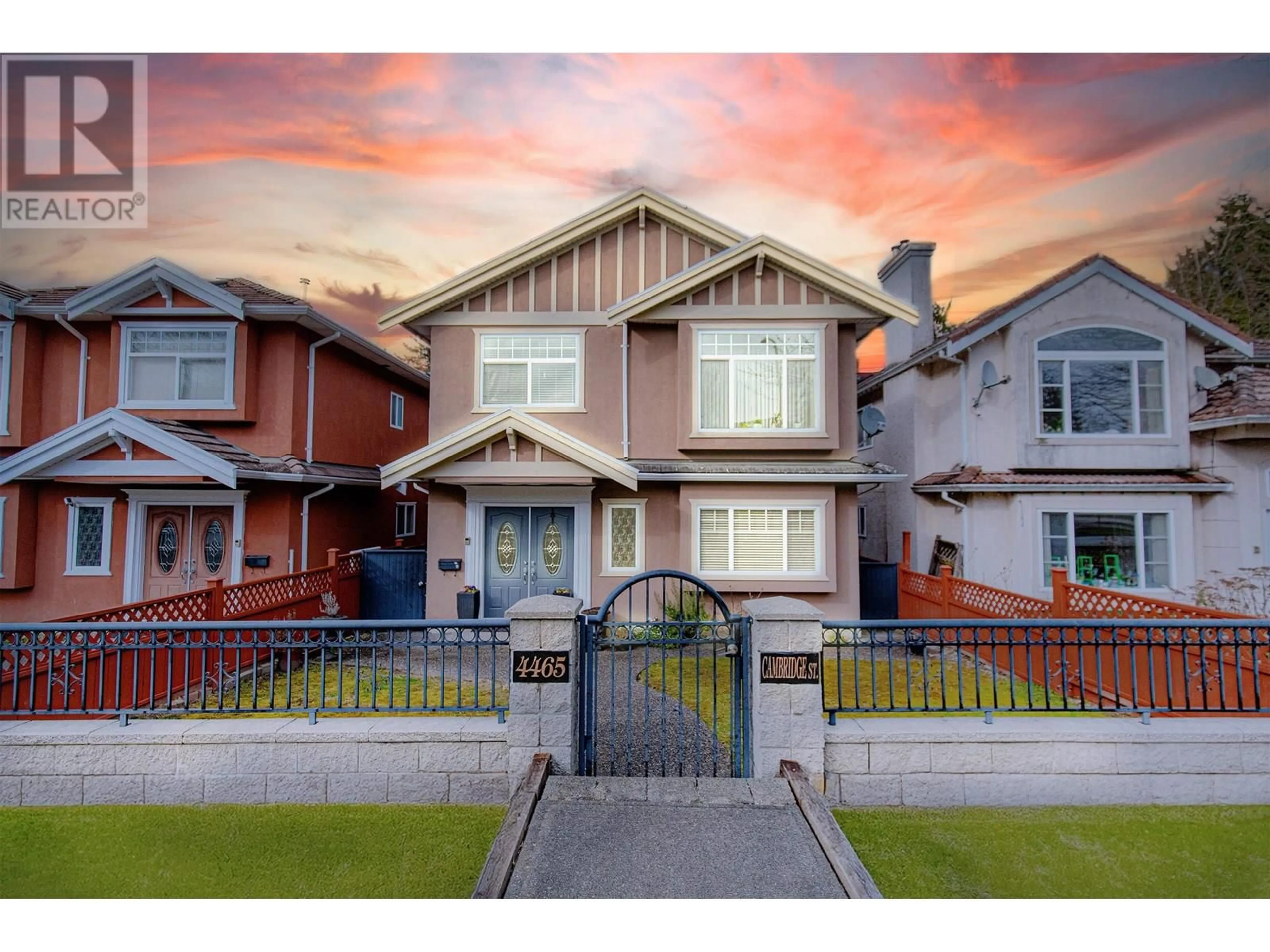 Home with vinyl exterior material, street for 4465 CAMBRIDGE STREET, Burnaby British Columbia V5C1H6