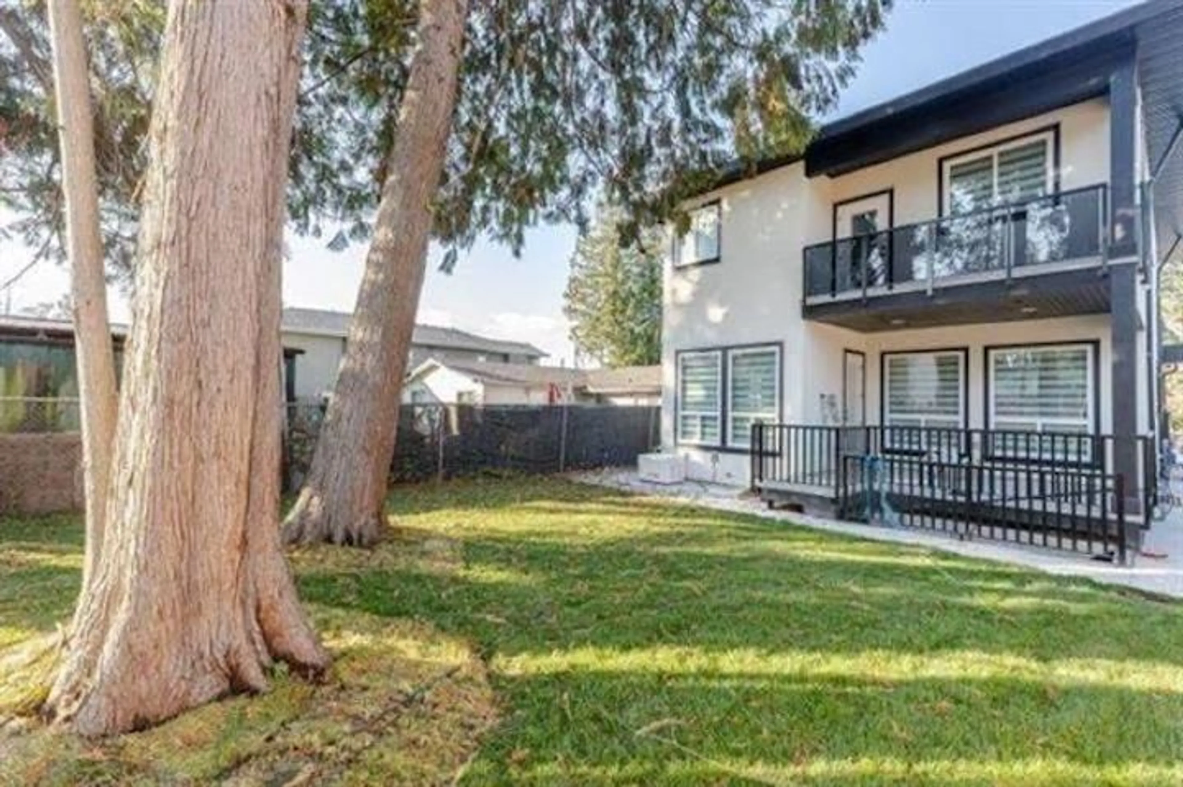 A pic from outside/outdoor area/front of a property/back of a property/a pic from drone, street for 11688 96, Delta British Columbia V4C3W7