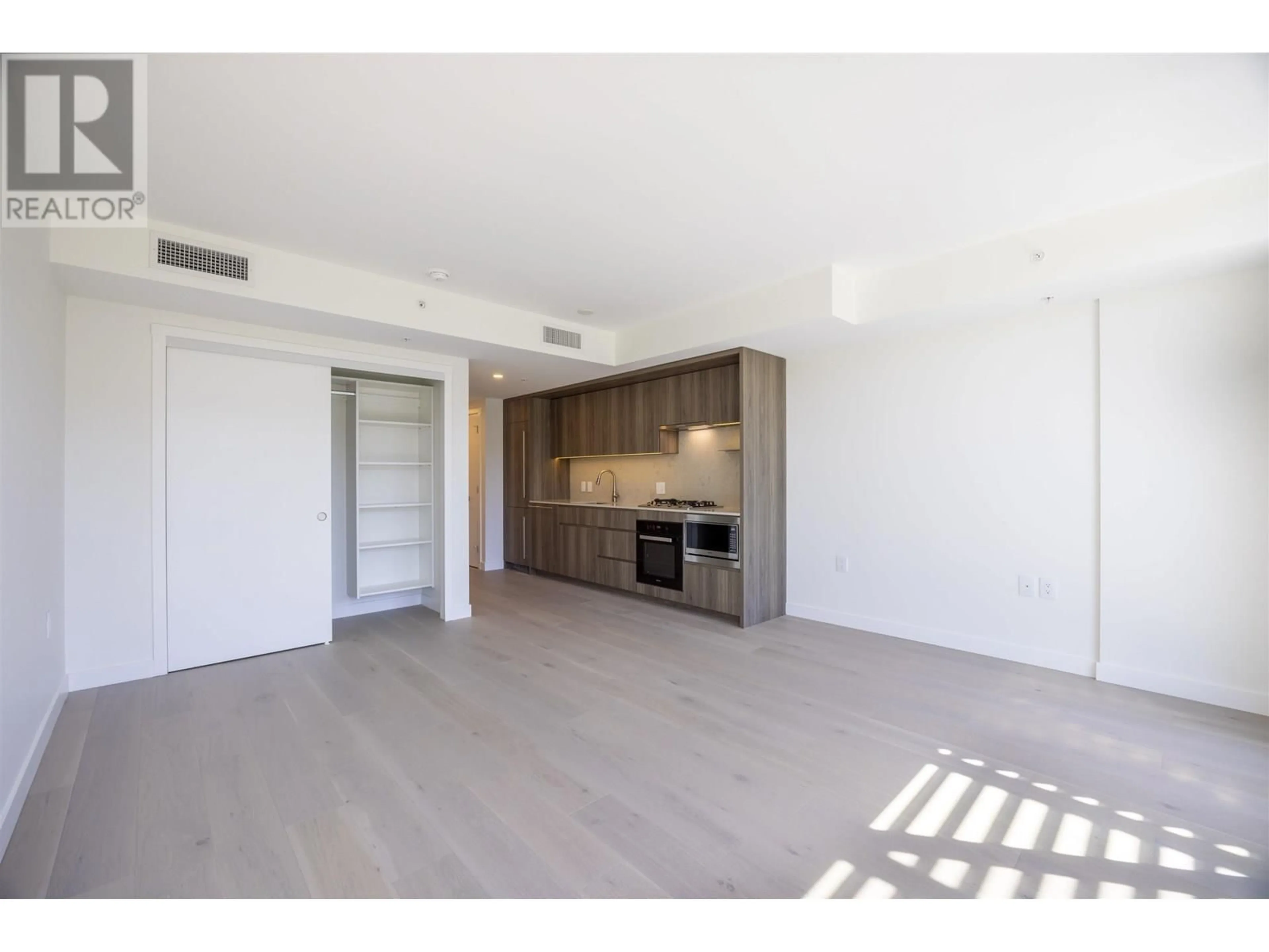 A pic of a room for 409 - 5212 CAMBIE STREET, Vancouver British Columbia V5Z2Z7