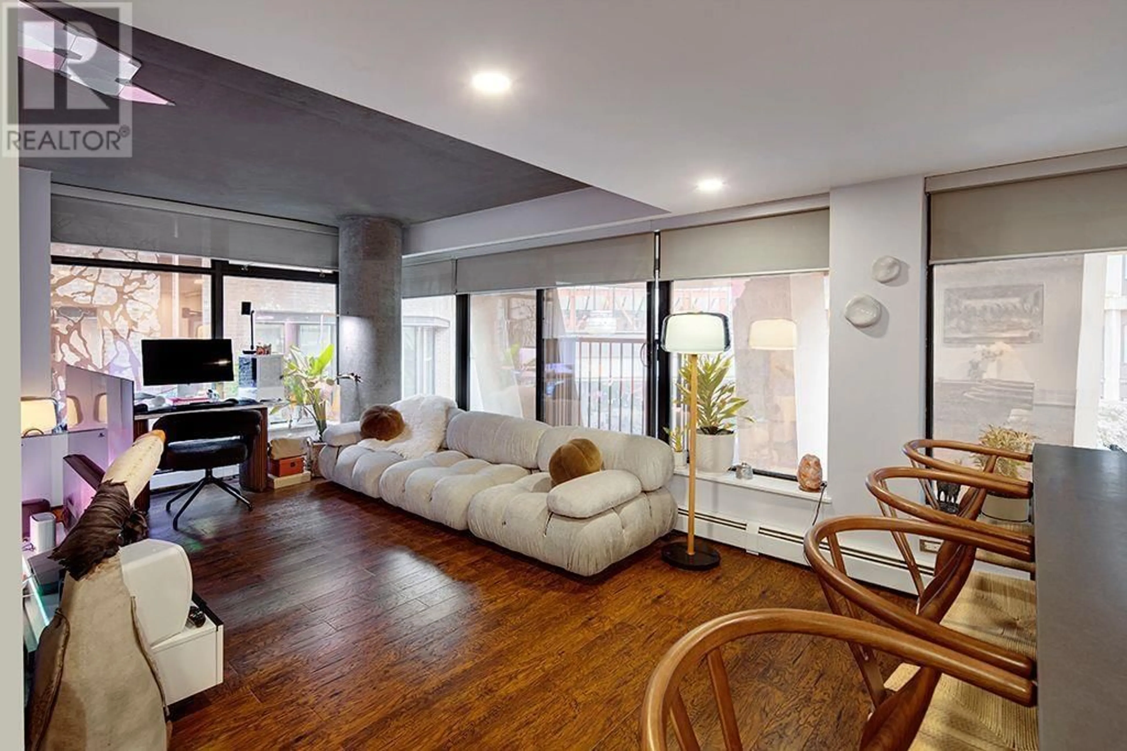 Living room with furniture, unknown for 605 - 128 CORDOVA STREET, Vancouver British Columbia V6B0E6