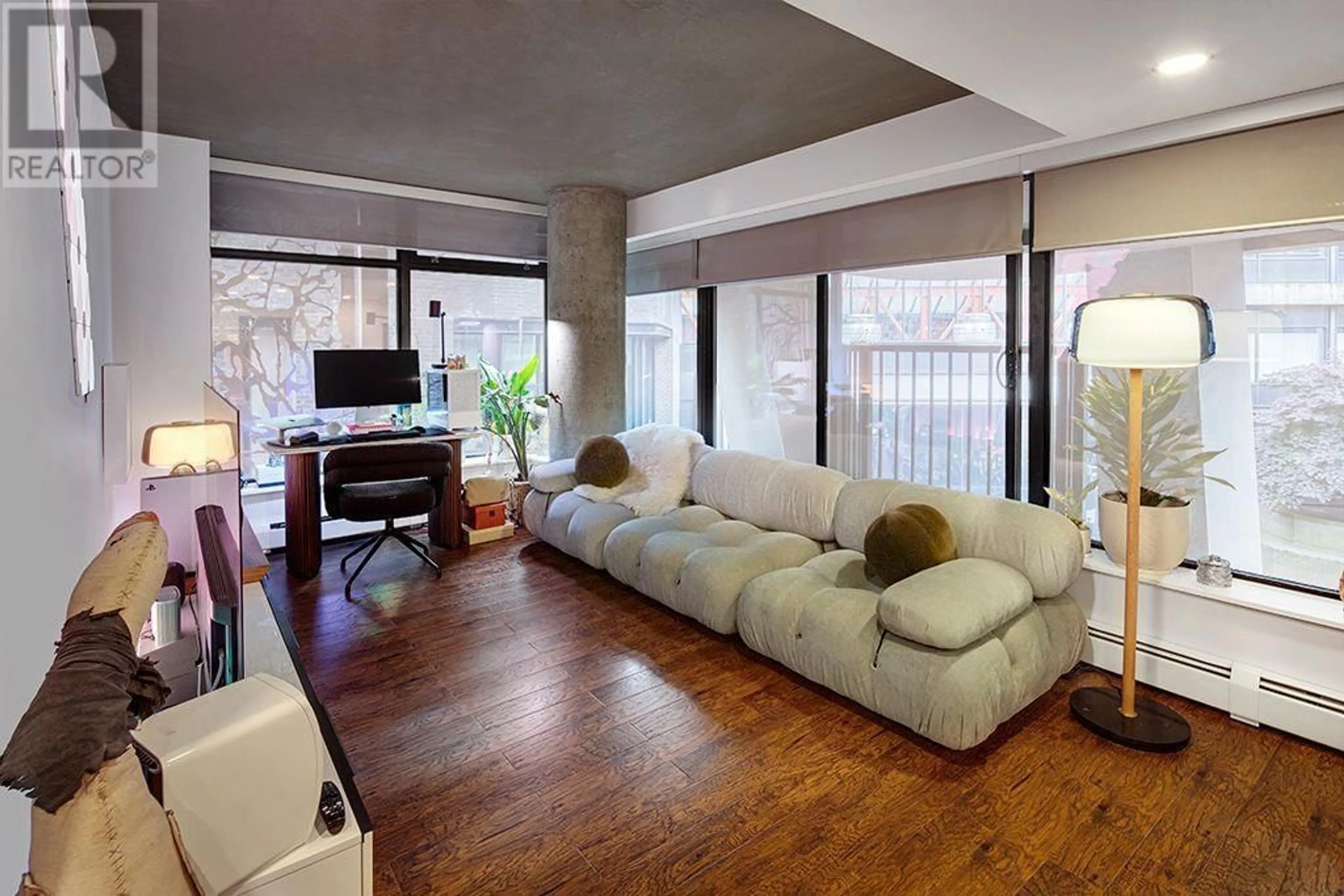 Living room with furniture, unknown for 605 - 128 CORDOVA STREET, Vancouver British Columbia V6B0E6