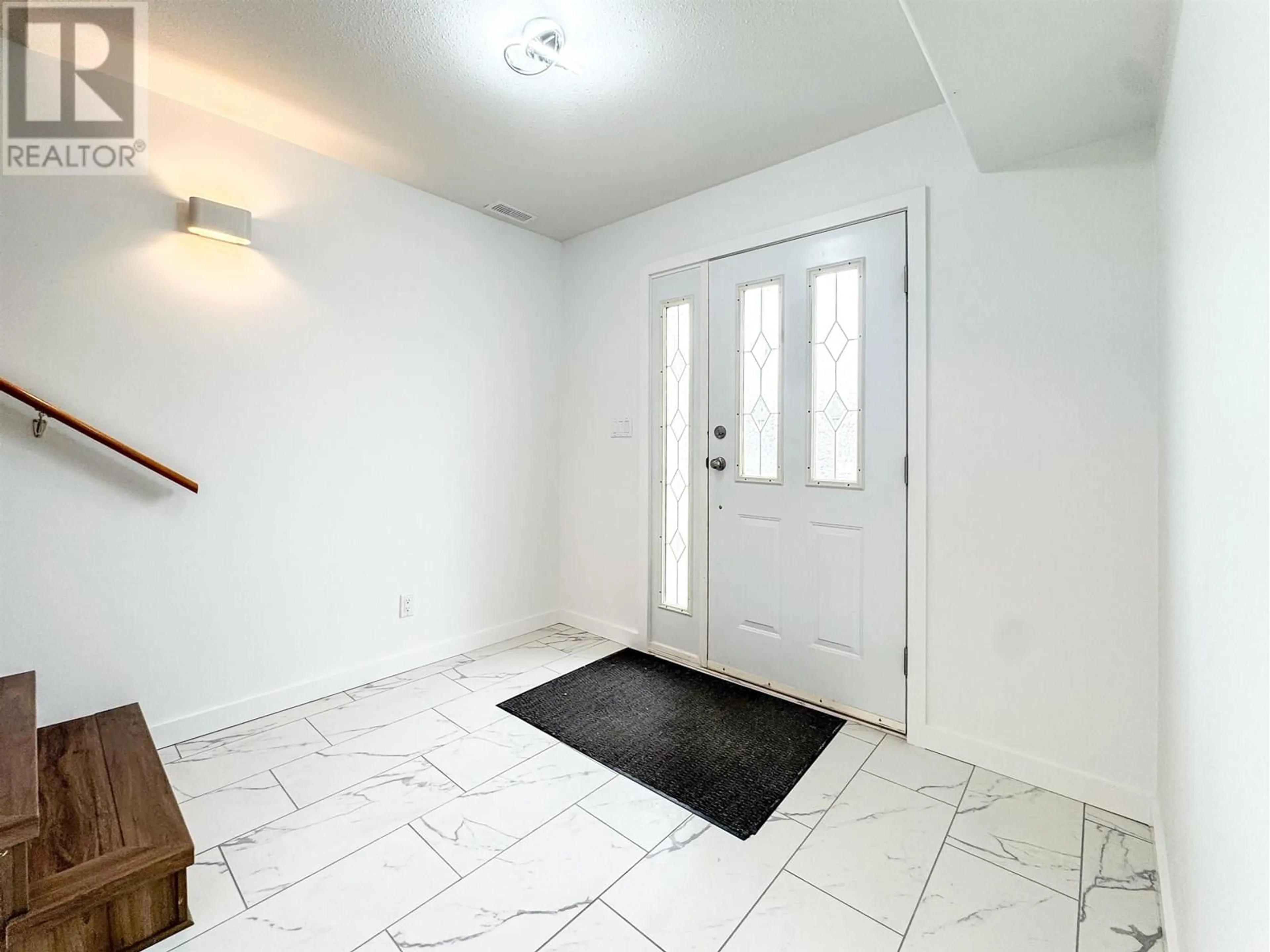 Indoor entryway for 57 HALLMAN STREET, Kitimat British Columbia V8C2P9