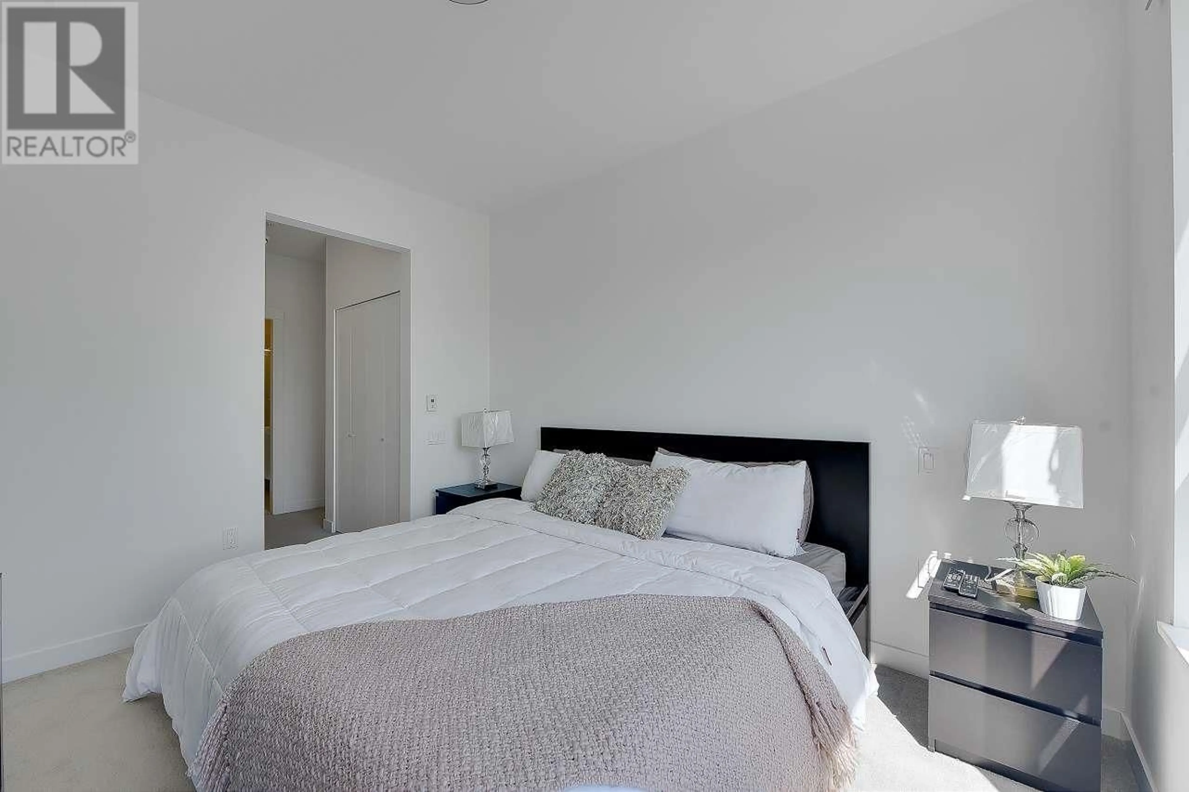 Bedroom with bed, unknown for 305 - 550 SEABORNE PLACE, Port Coquitlam British Columbia V3B0L3