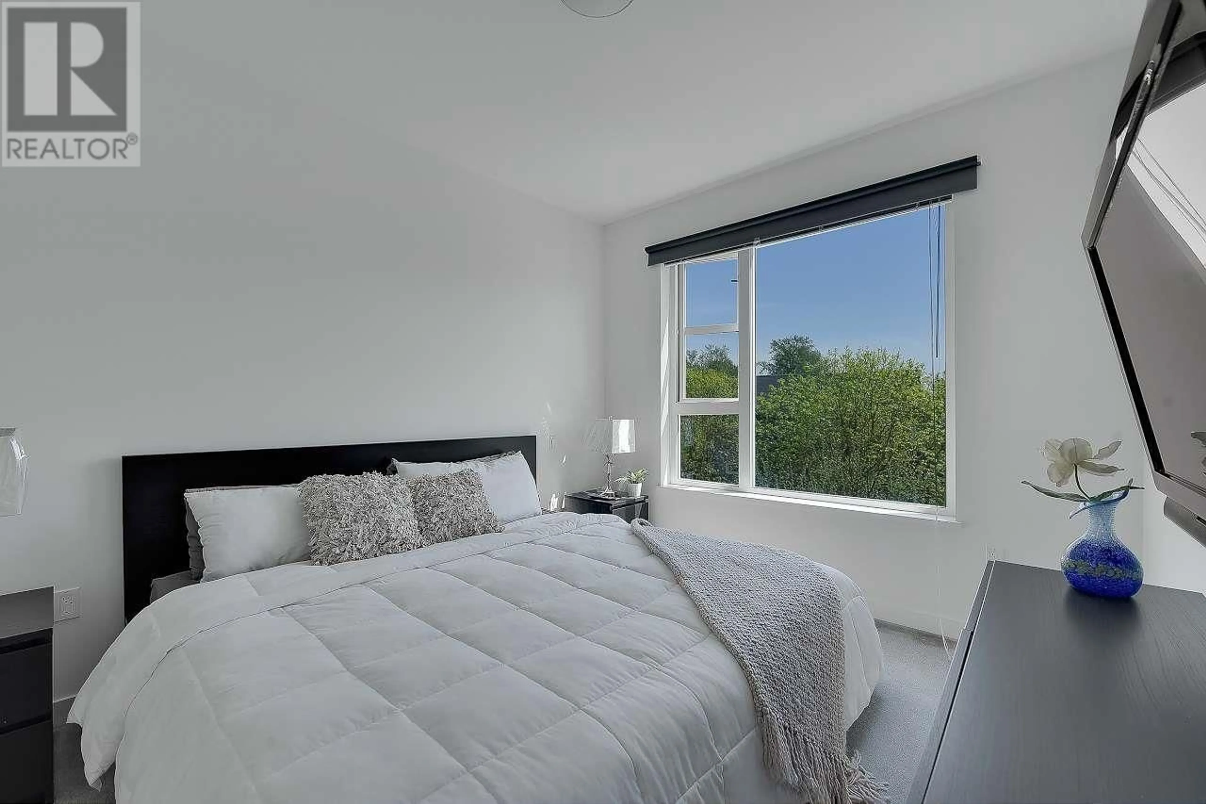 Bedroom with bed, unknown for 305 - 550 SEABORNE PLACE, Port Coquitlam British Columbia V3B0L3