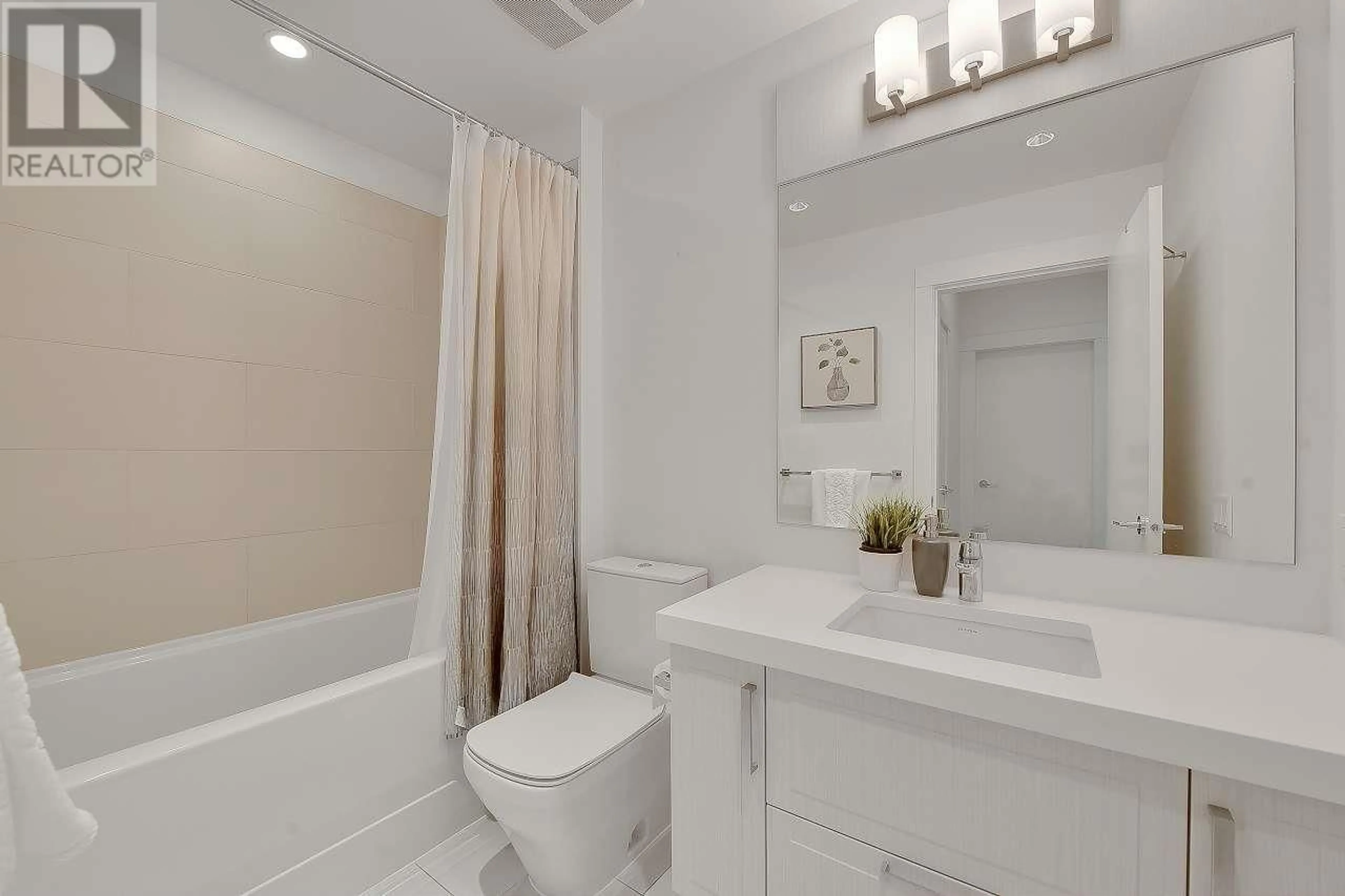 Standard bathroom, ceramic/tile floor for 305 - 550 SEABORNE PLACE, Port Coquitlam British Columbia V3B0L3