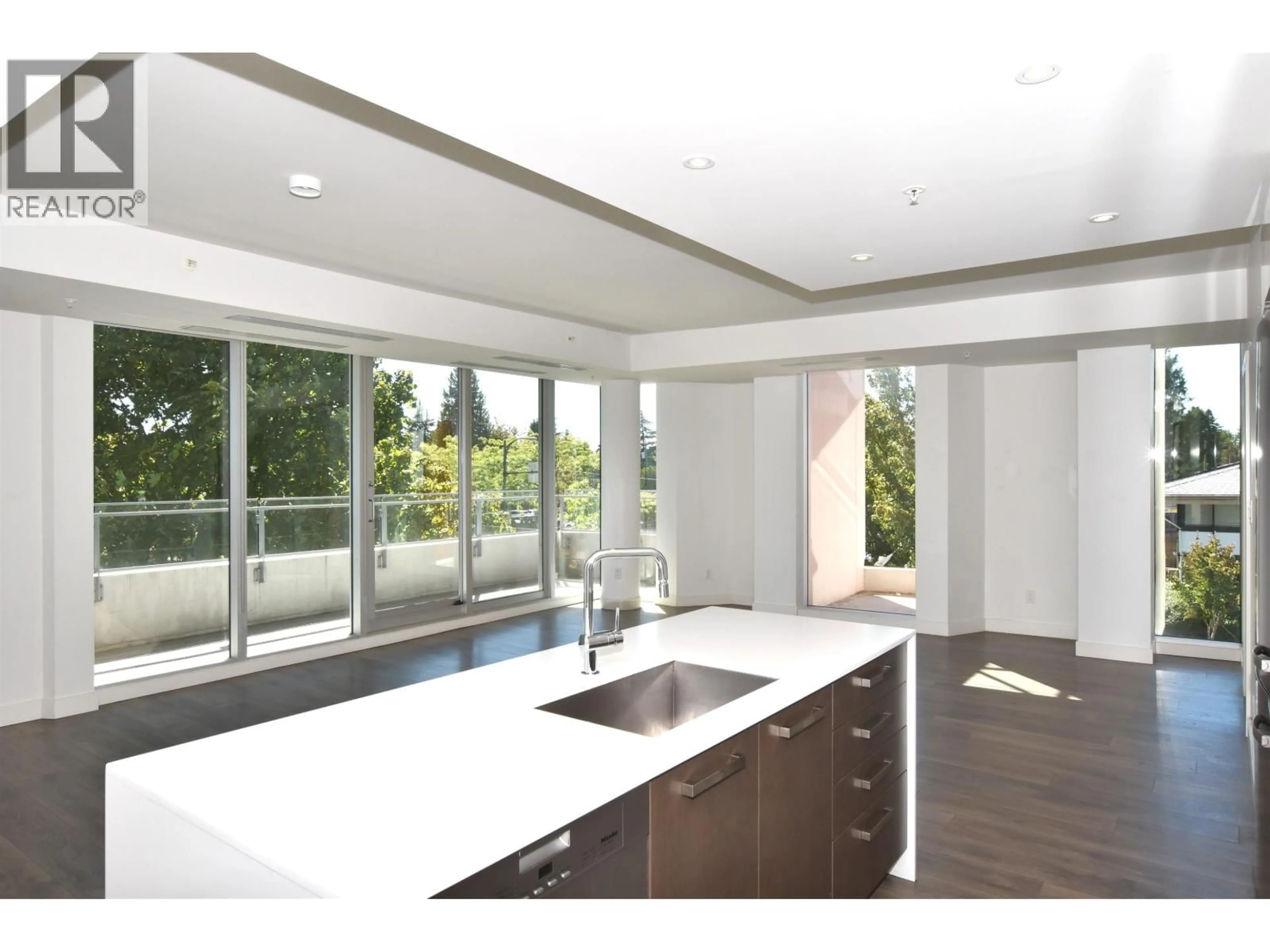 Contemporary kitchen, unknown for 307 - 5688 WILLOW STREET, Vancouver British Columbia V5Z3S4