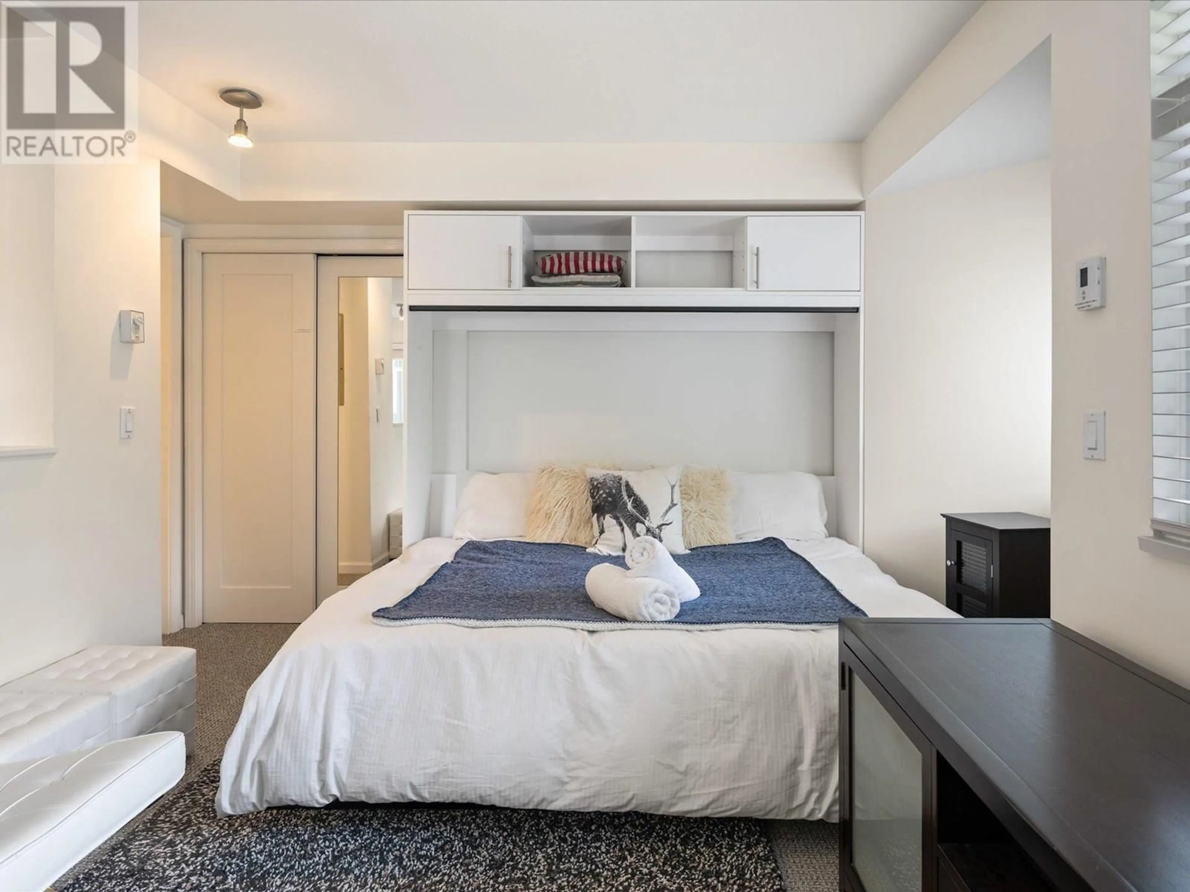 Bedroom with bed, unknown for 73 - 4335 NORTHLANDS BOULEVARD, Whistler British Columbia V0N1B4
