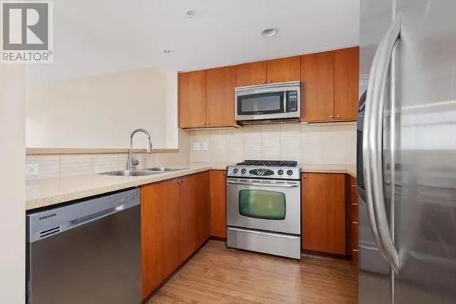 608 - 8120 LANSDOWNE ROAD, Richmond 5