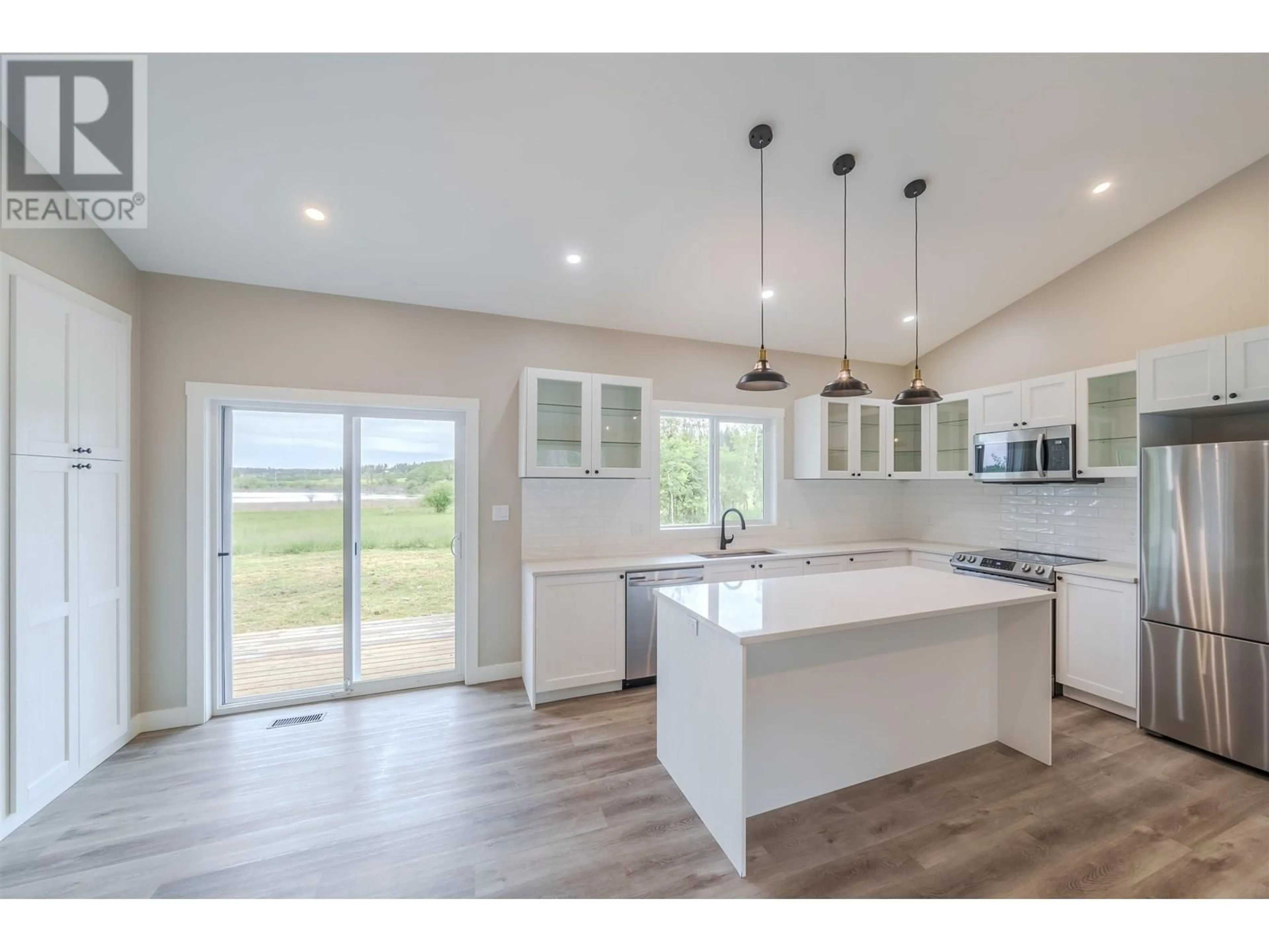 Open concept kitchen, unknown for 5365 KALLUM DRIVE, 108 Mile Ranch British Columbia V0K2Z0