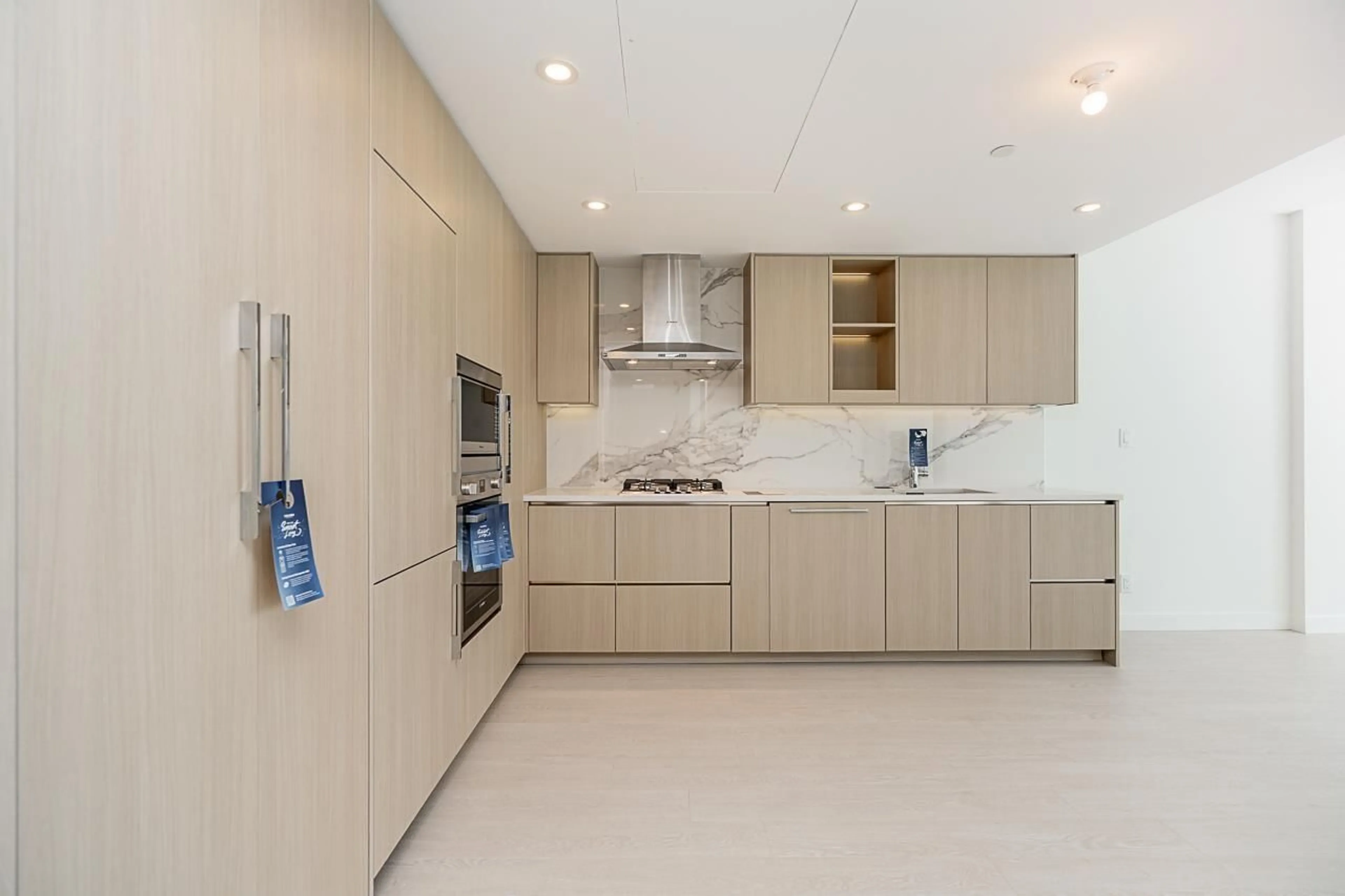 Contemporary kitchen, ceramic/tile floor for 3505 - 13768 100, Surrey British Columbia V3T0V2