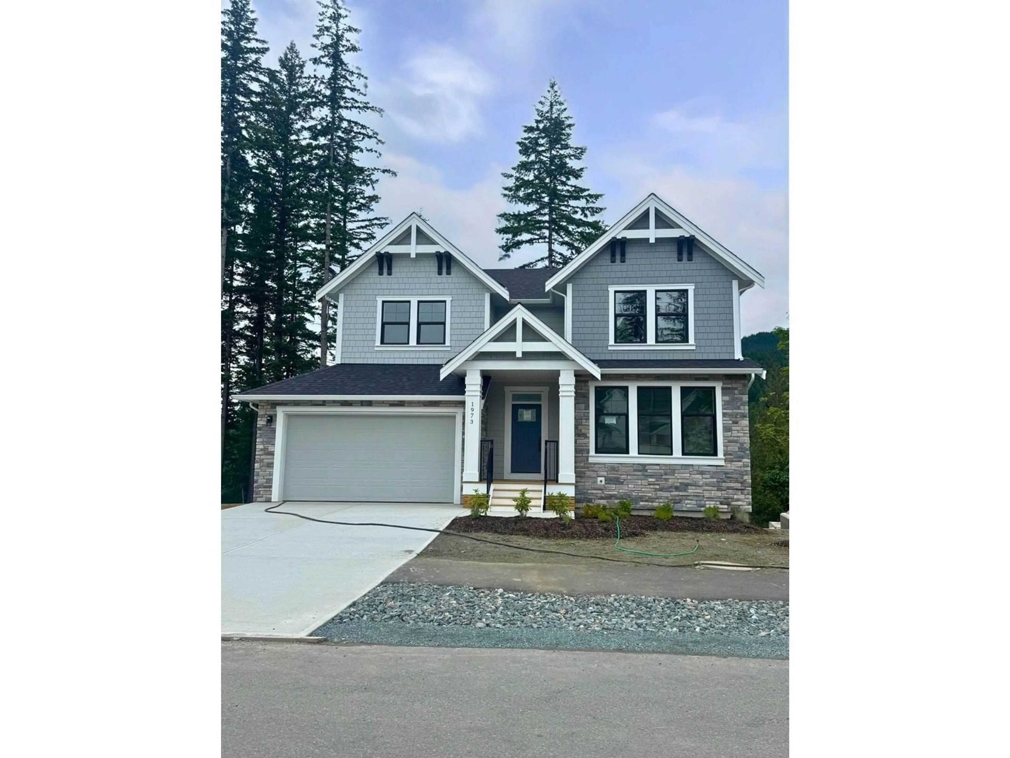Home with vinyl exterior material, street for 1973 SPARROW HAWK PLACE, Agassiz British Columbia V0M1A1