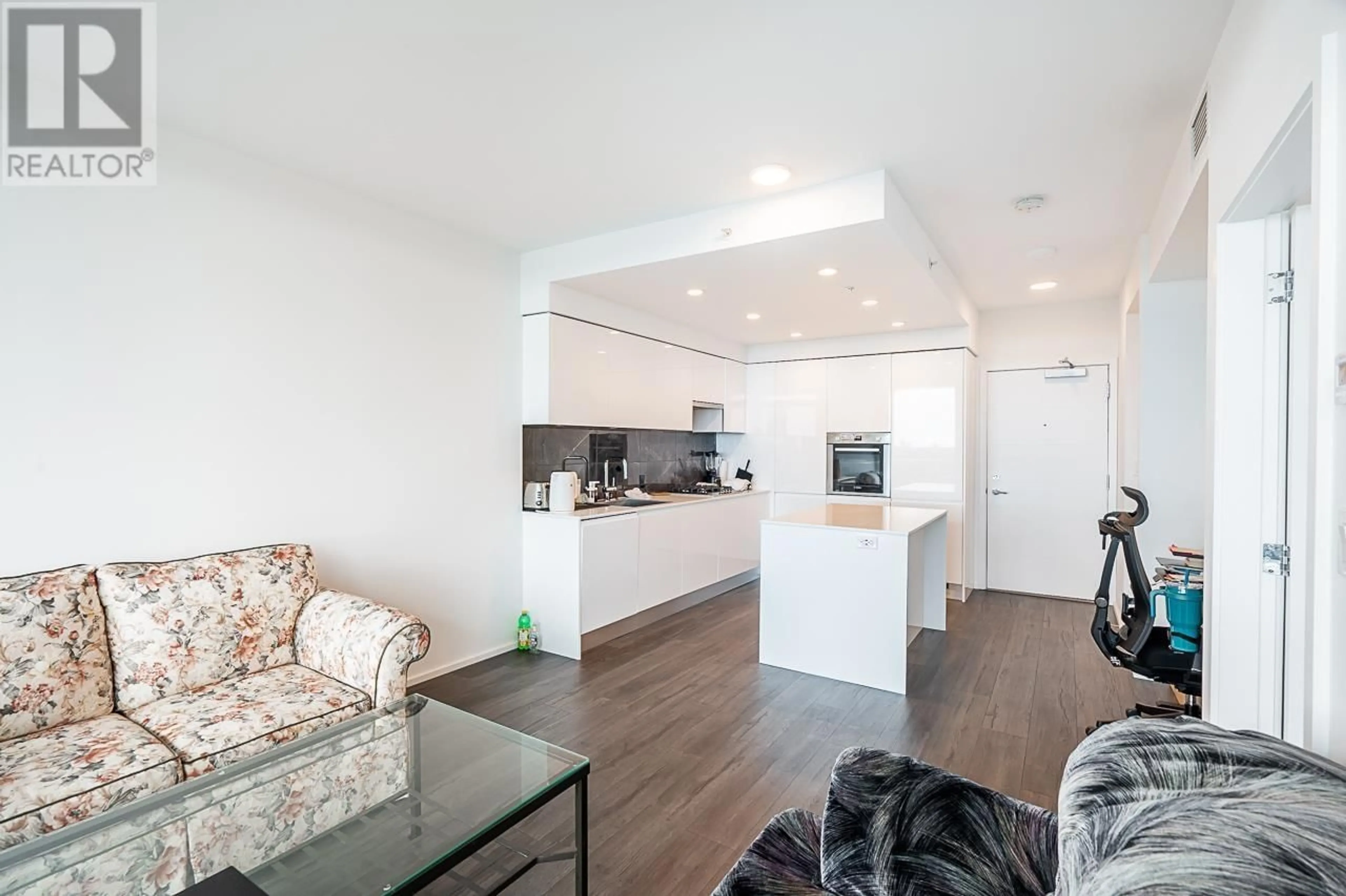 Unknown for 1907 - 3888 EVERGREEN PLACE, Burnaby British Columbia V3J0M3