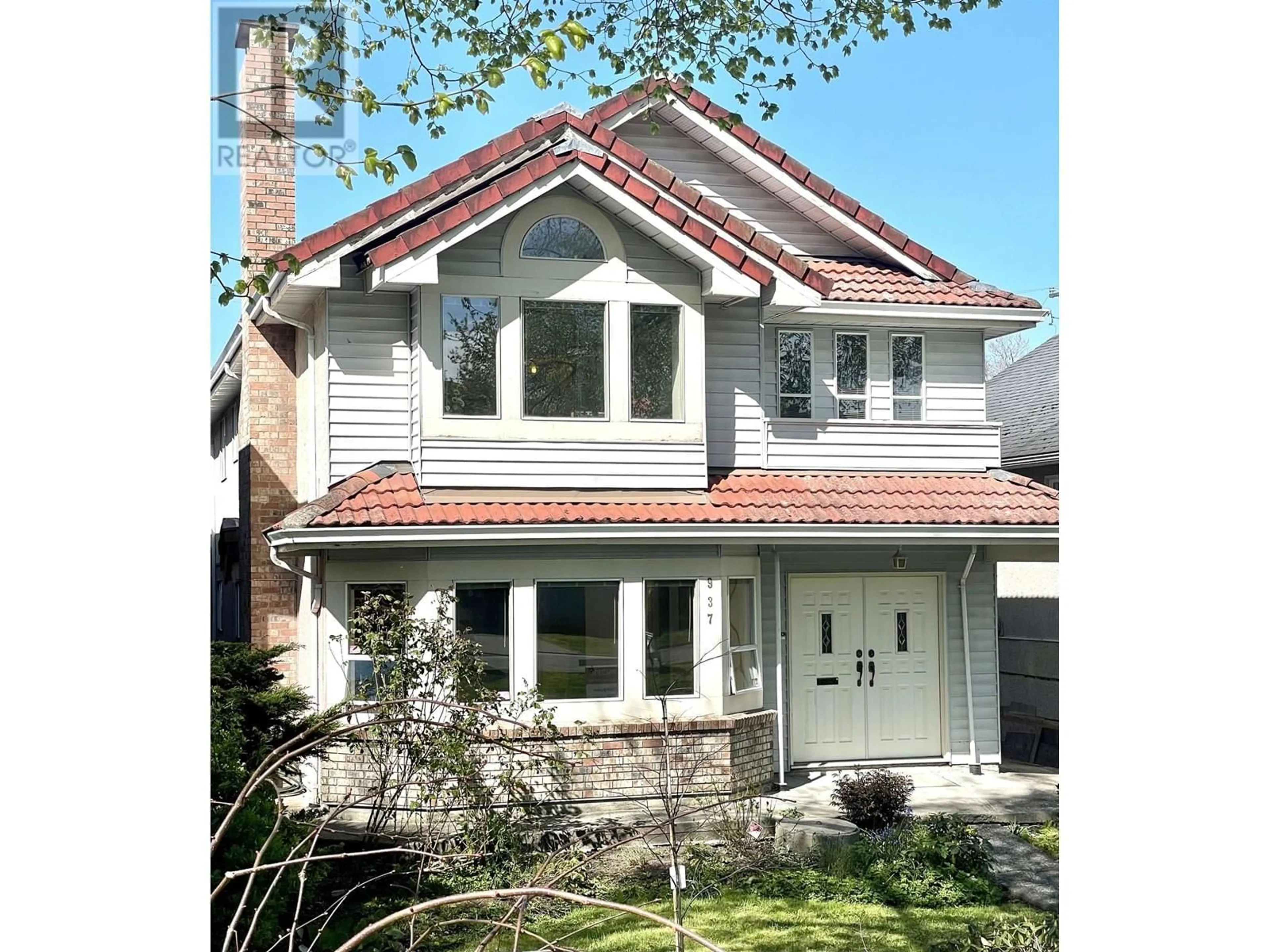 Home with brick exterior material, street for 937 18TH AVENUE, Vancouver British Columbia V5Z1W4
