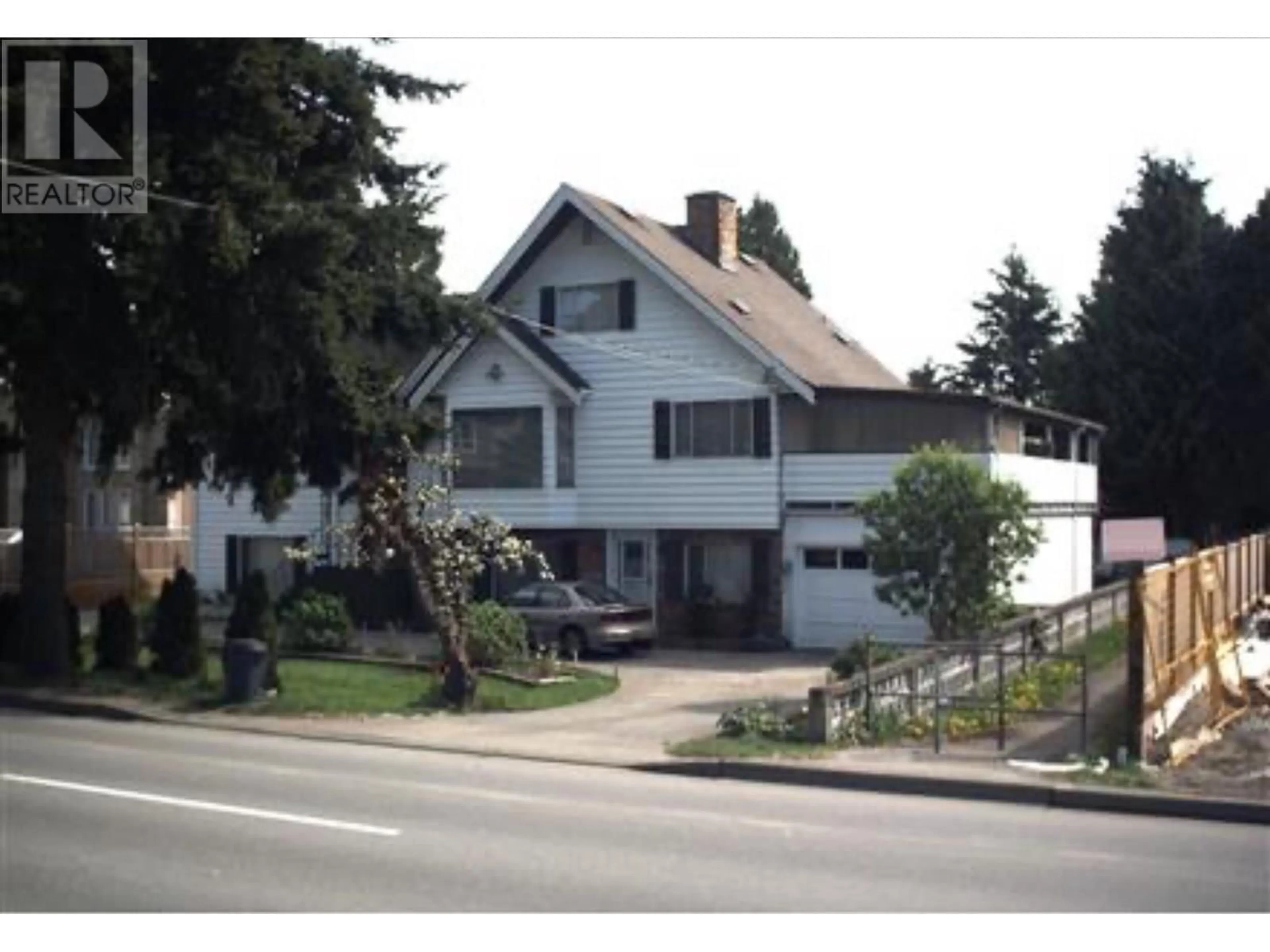 Blurry image for 7540 NO.2 ROAD, Richmond British Columbia V7C3L9