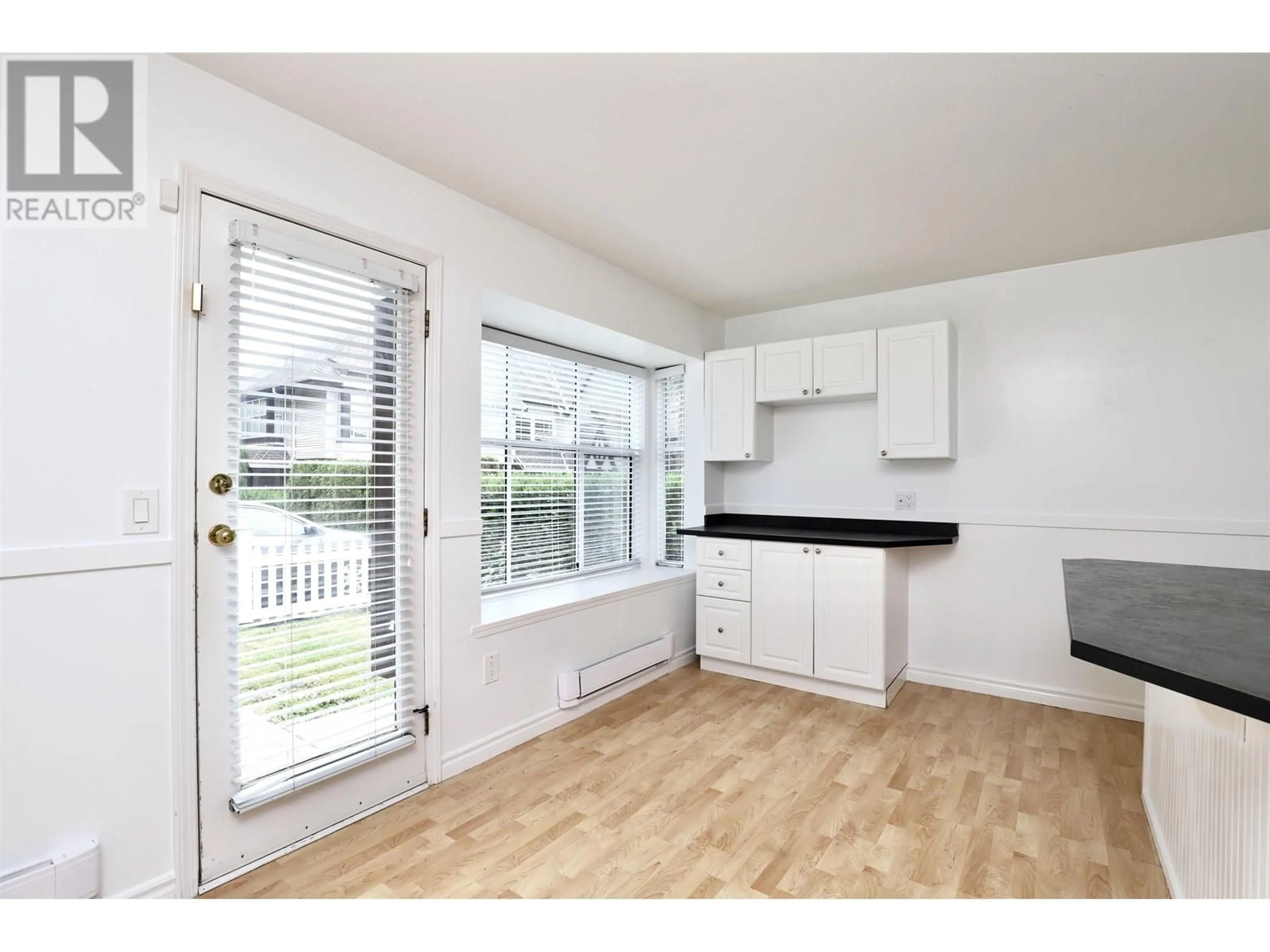 Unknown for 33 - 12099 237 STREET, Maple Ridge British Columbia V4R2C3