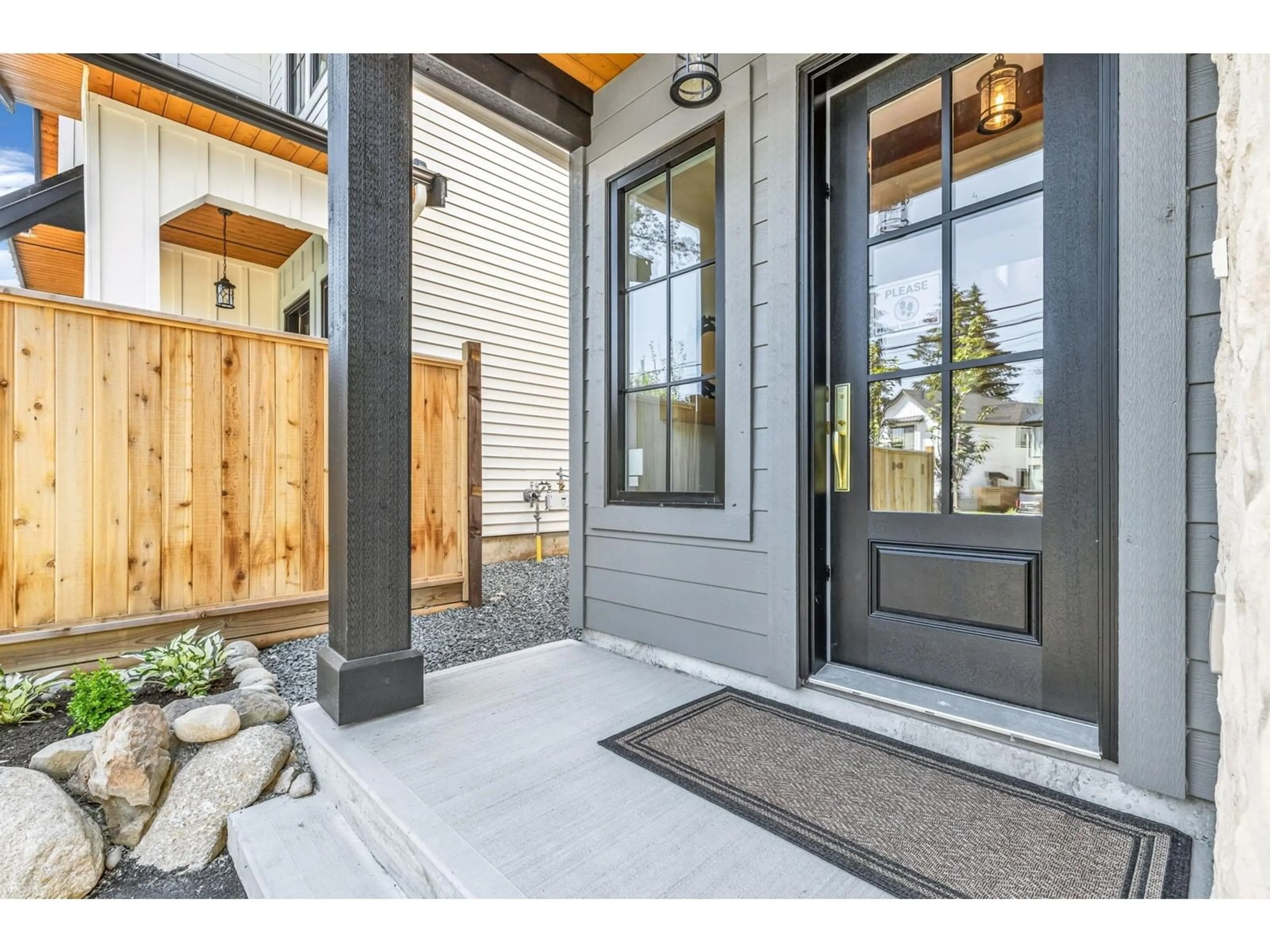 Indoor entryway for 23756 OLD YALE, Langley British Columbia V2Z2K4