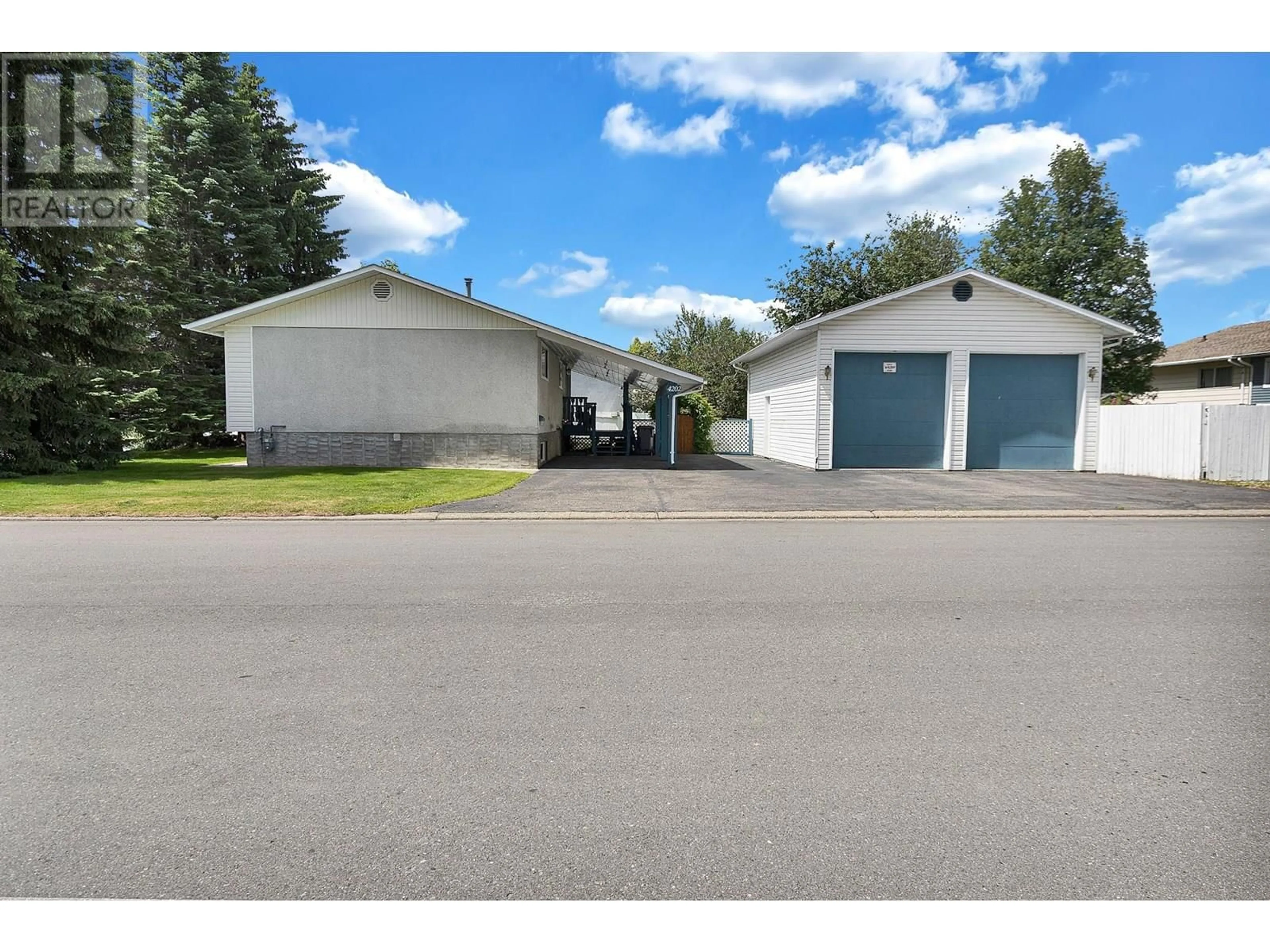Indoor garage for 4202 PUNCHAW CRESCENT, Prince George British Columbia V2M5E9