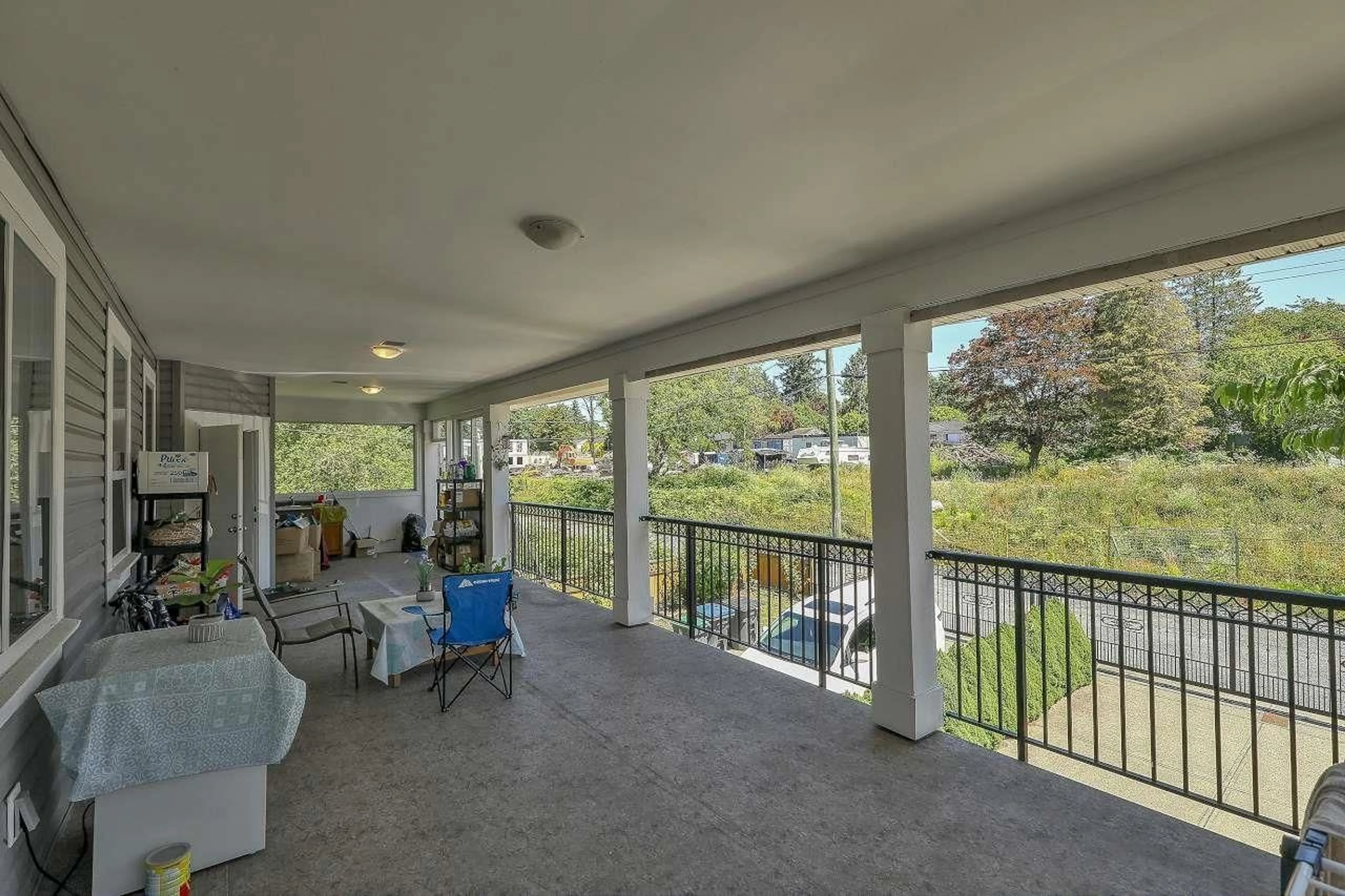 Patio, water/lake/river/ocean view for 10600 WHALLEY, Surrey British Columbia V3T4H7
