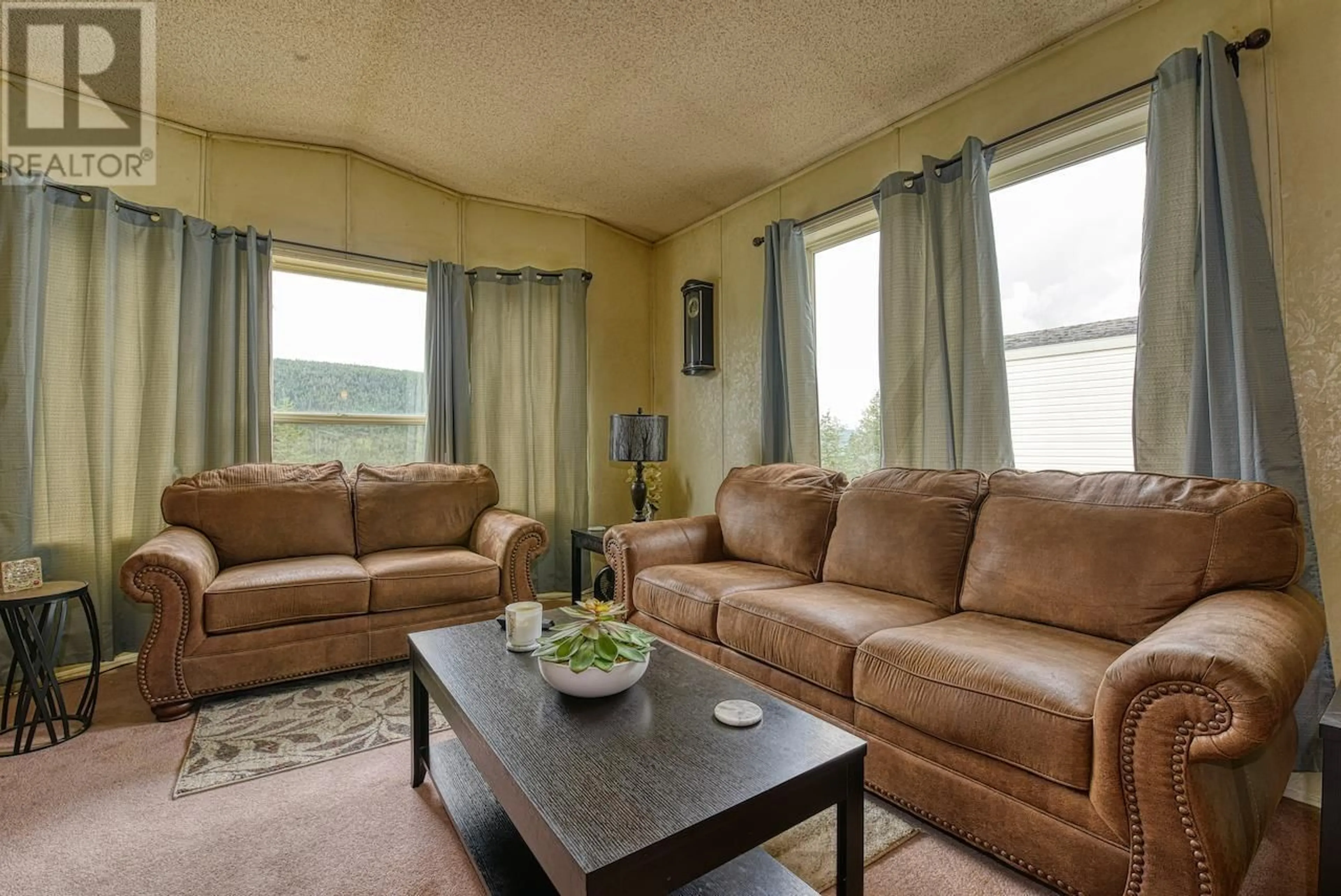 Living room with furniture, unknown for 52 - 560 SODA CREEK ROAD, Williams Lake British Columbia V2G5E6