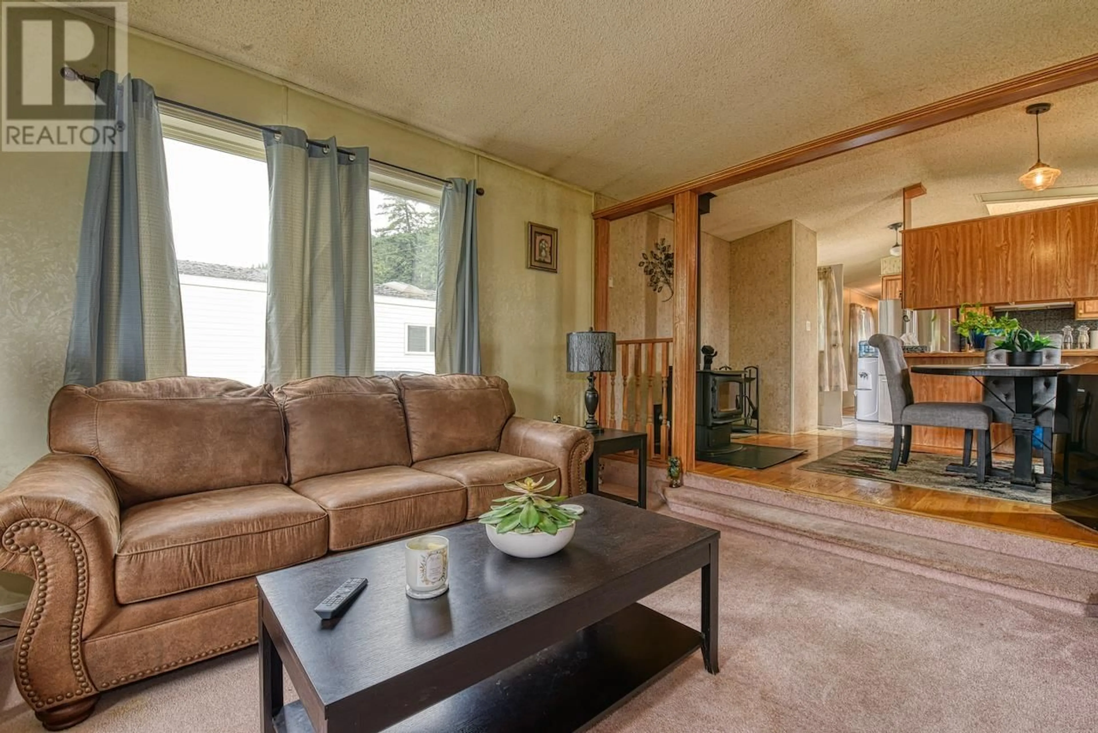 Living room with furniture, unknown for 52 - 560 SODA CREEK ROAD, Williams Lake British Columbia V2G5E6