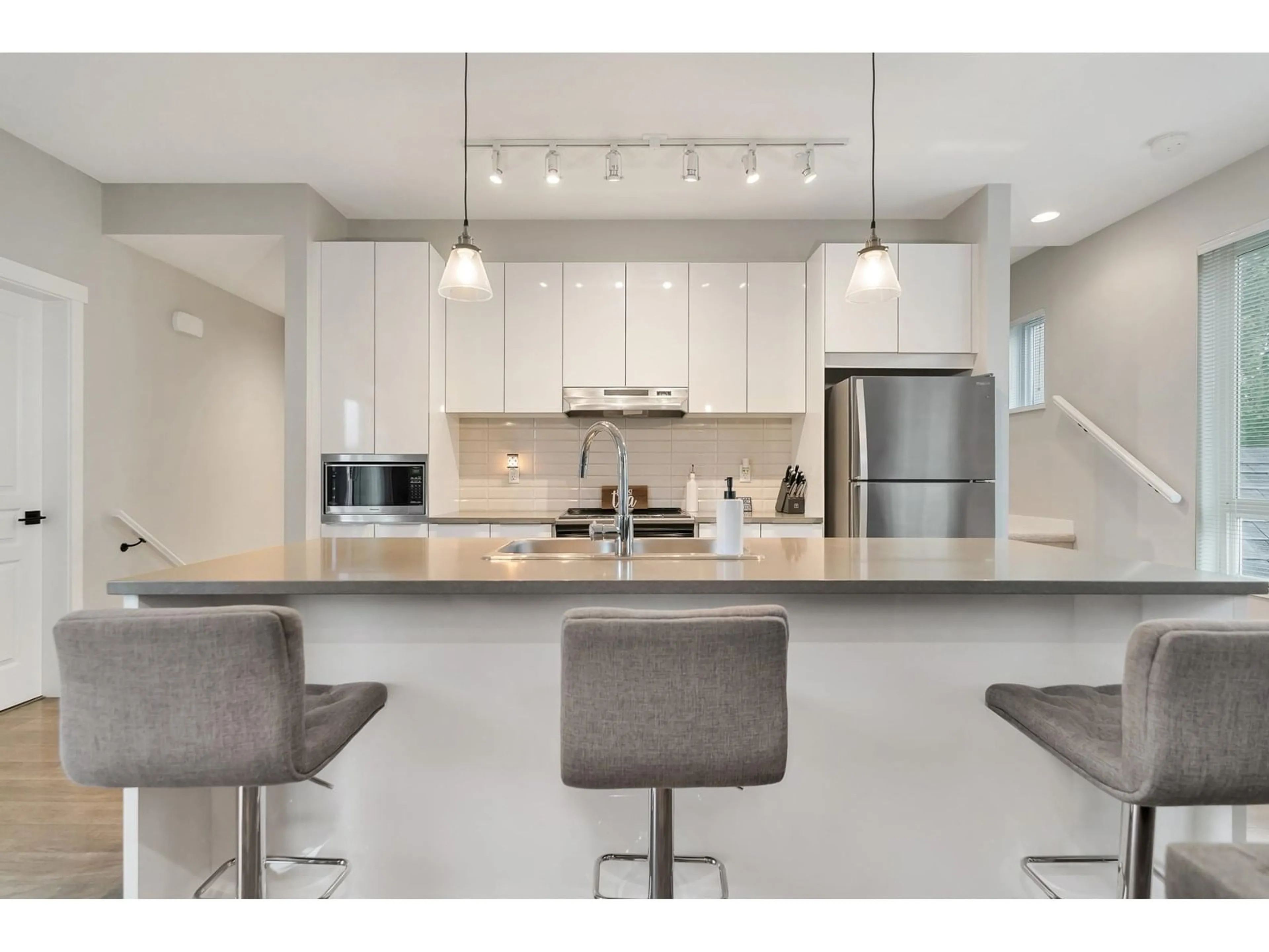 Open concept kitchen, unknown for 19 - 30930 WESTRIDGE, Abbotsford British Columbia V2T0H6