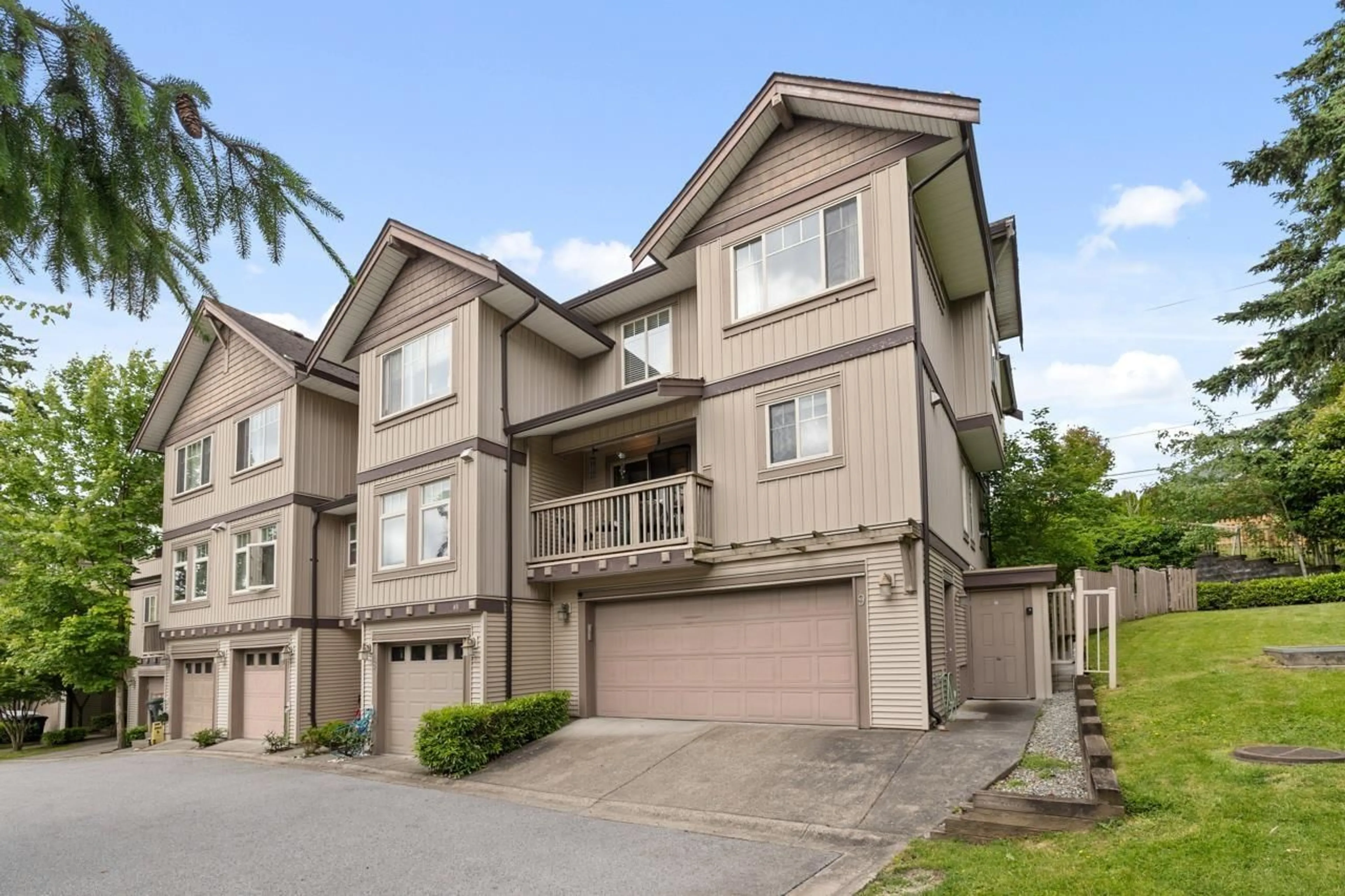 Unknown for 9 - 6238 192, Surrey British Columbia V3S0S2