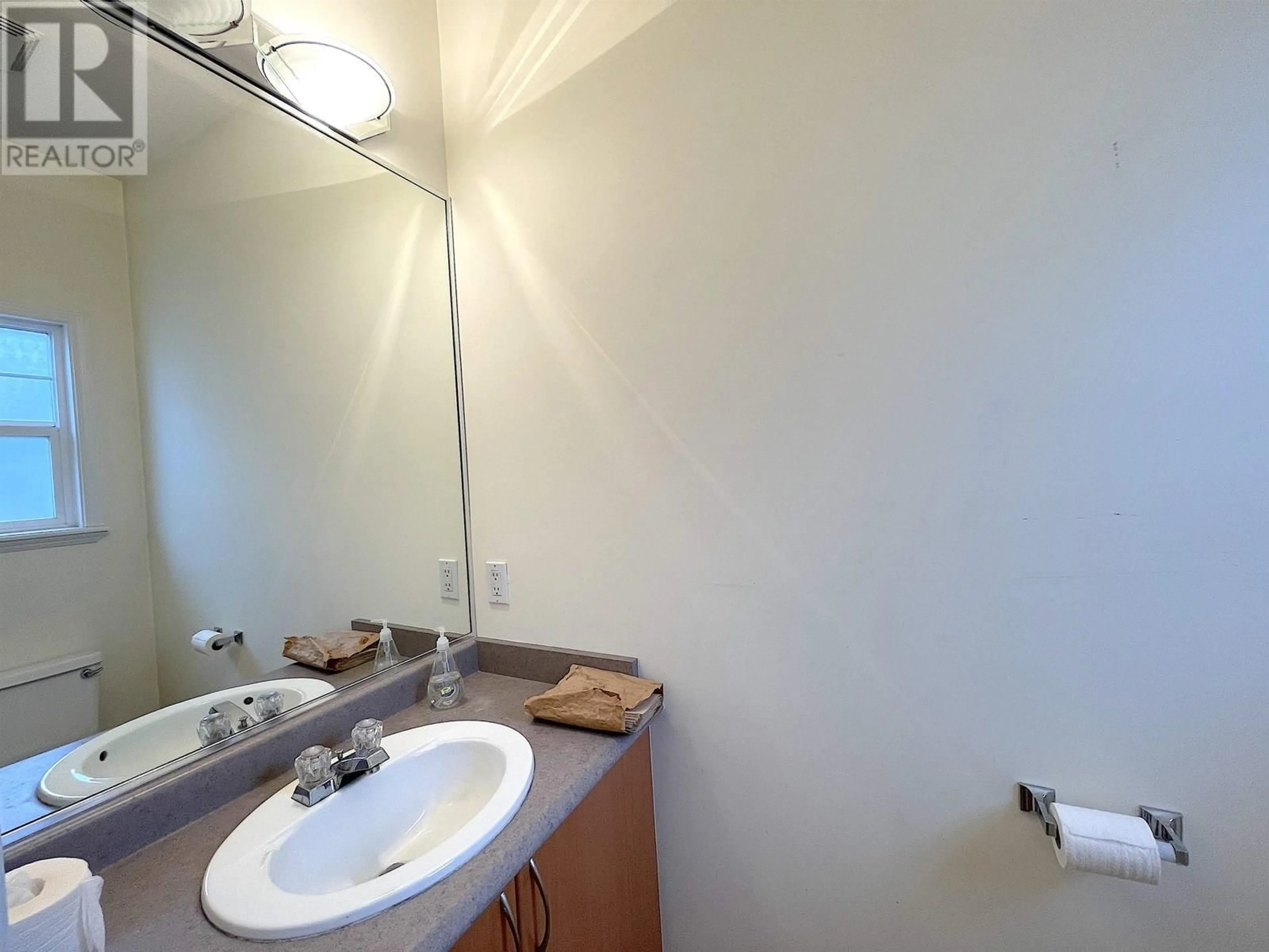 A pic of a room for 8 - 9893 FRANCIS ROAD, Richmond British Columbia V6Y3B3