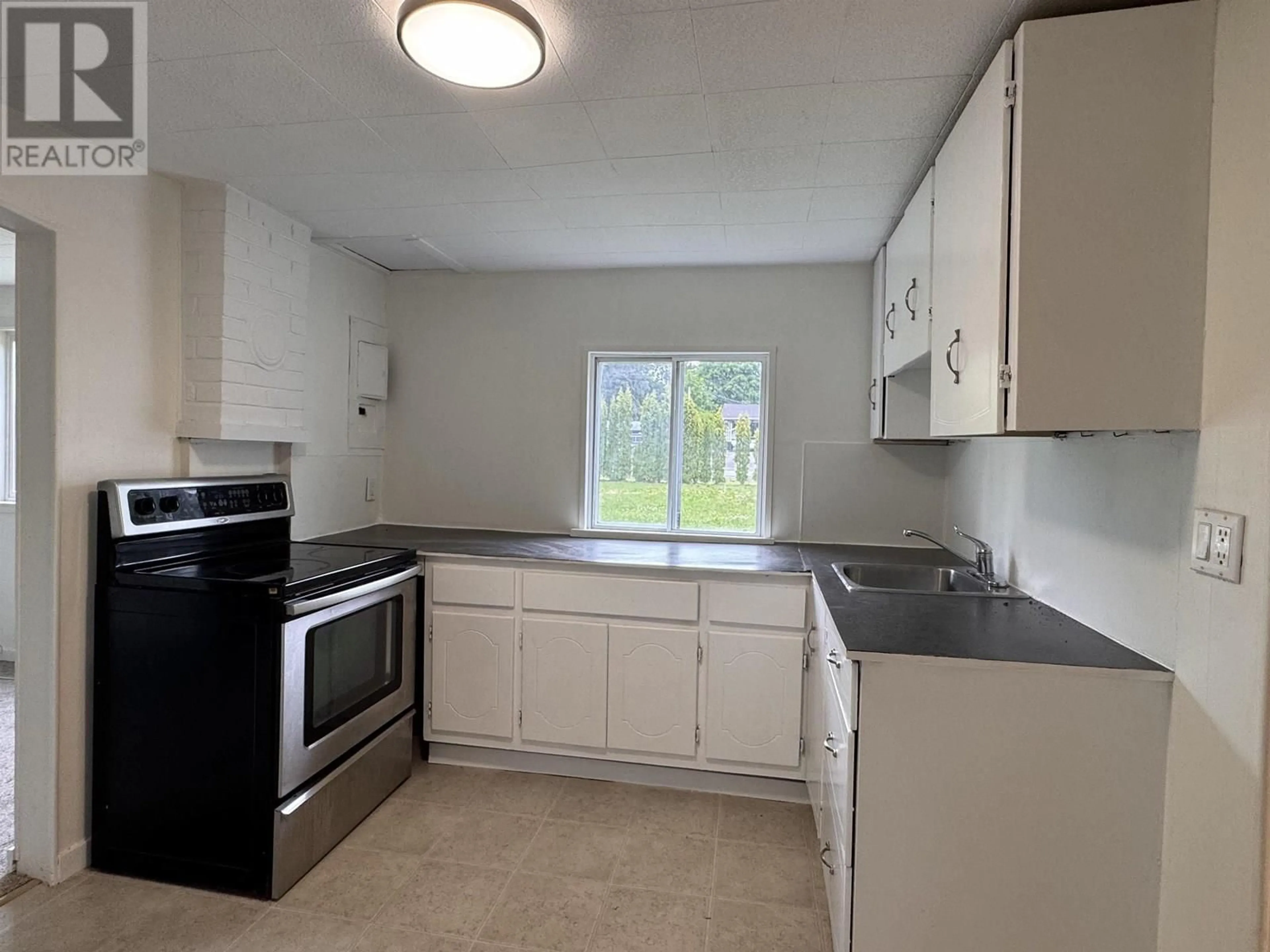 Standard kitchen, unknown for 4733 TUCK AVENUE, Terrace British Columbia V8G2G4