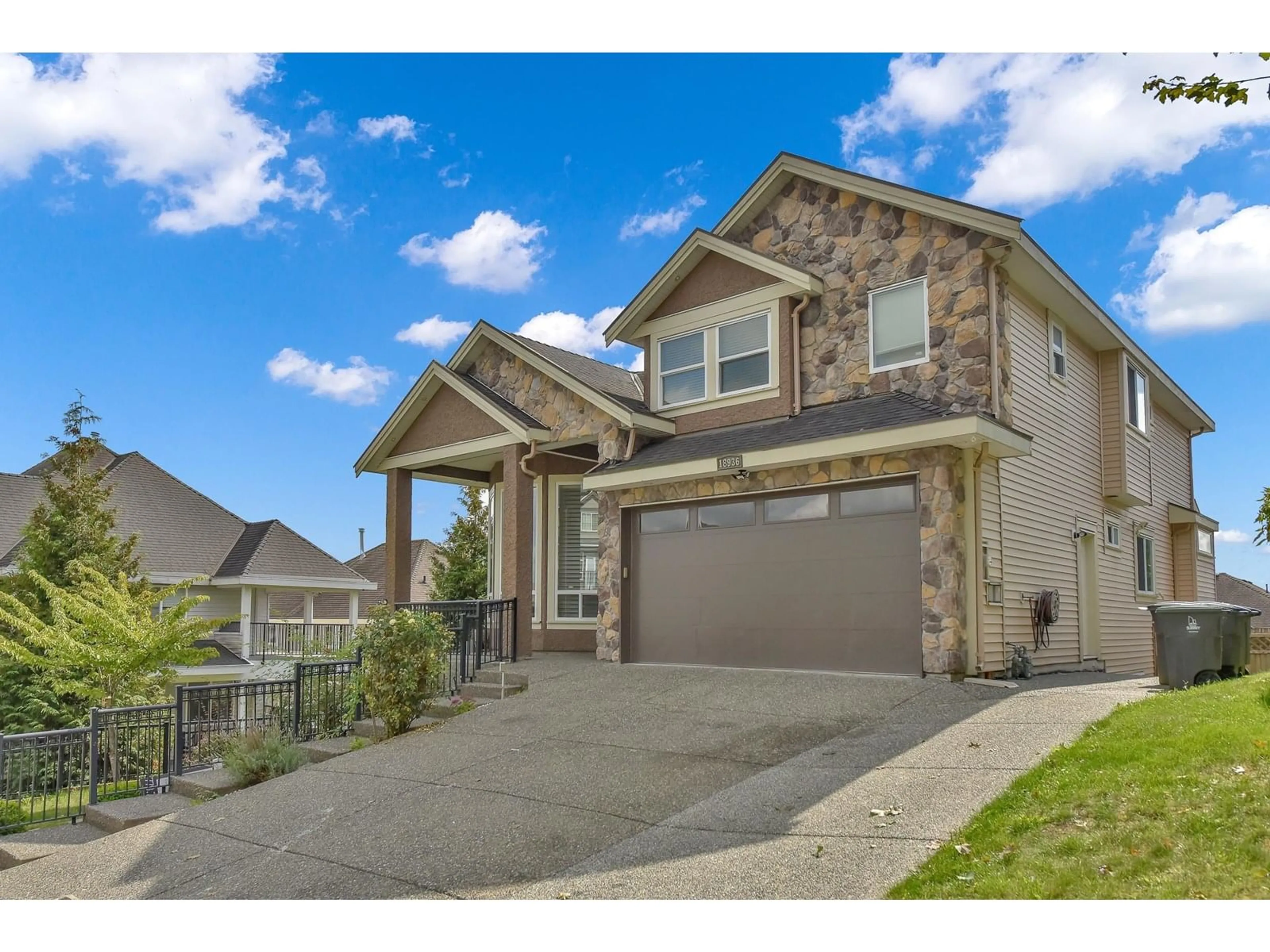 Home with vinyl exterior material, street for 18936 55, Surrey British Columbia V3S6W7