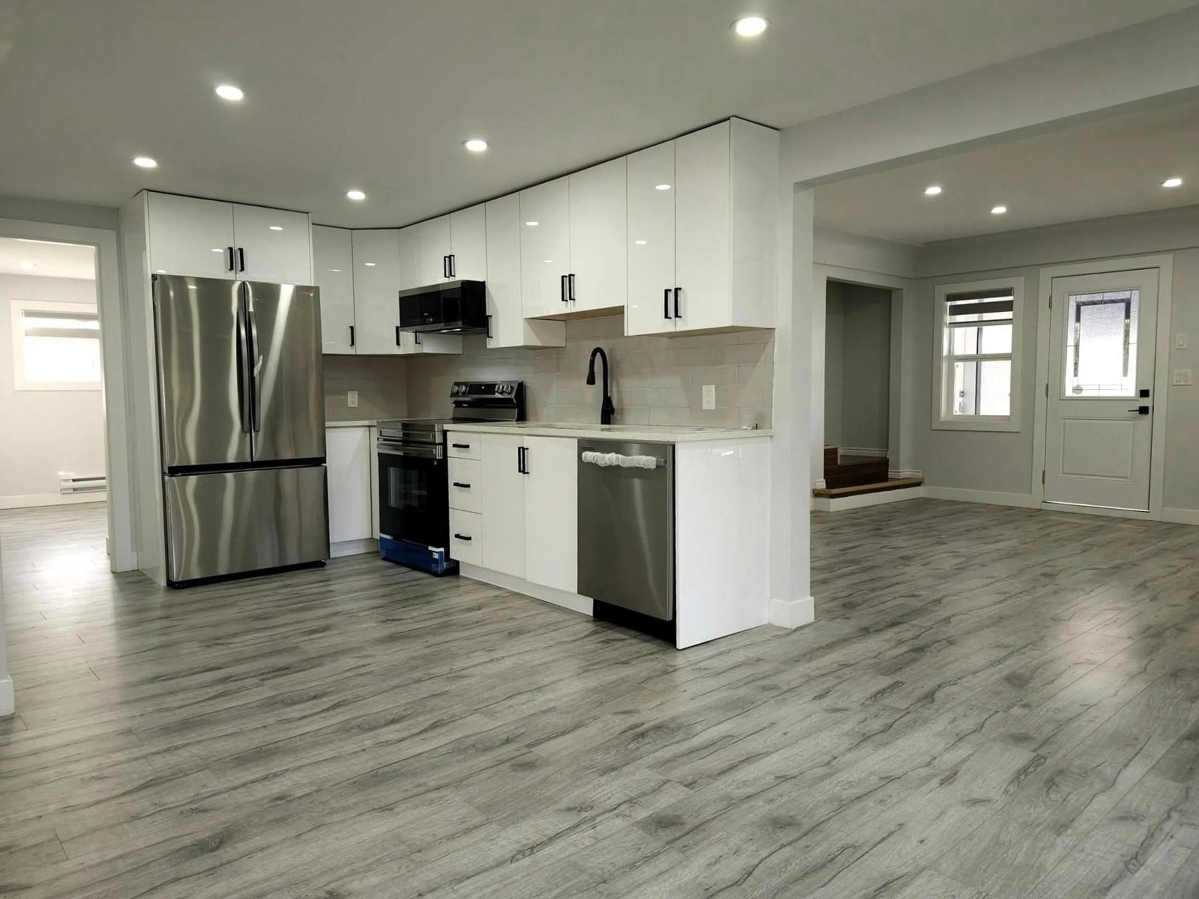 Open concept kitchen, unknown for 7088 SUMAS PRAIRIE ROAD, Chilliwack British Columbia V2R4K1