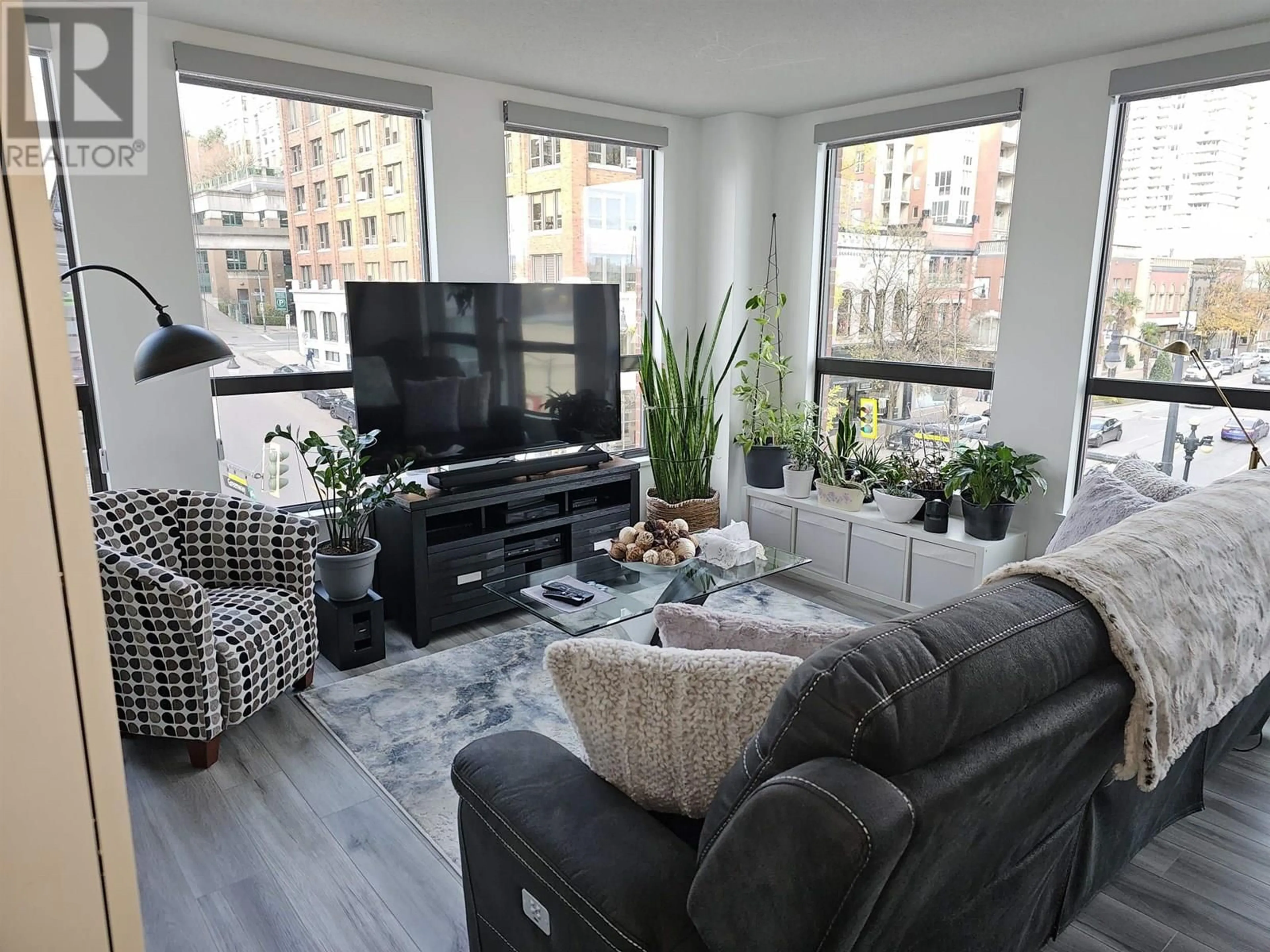 Living room with furniture, unknown for 404 - 14 BEGBIE STREET, New Westminster British Columbia V3M0C4