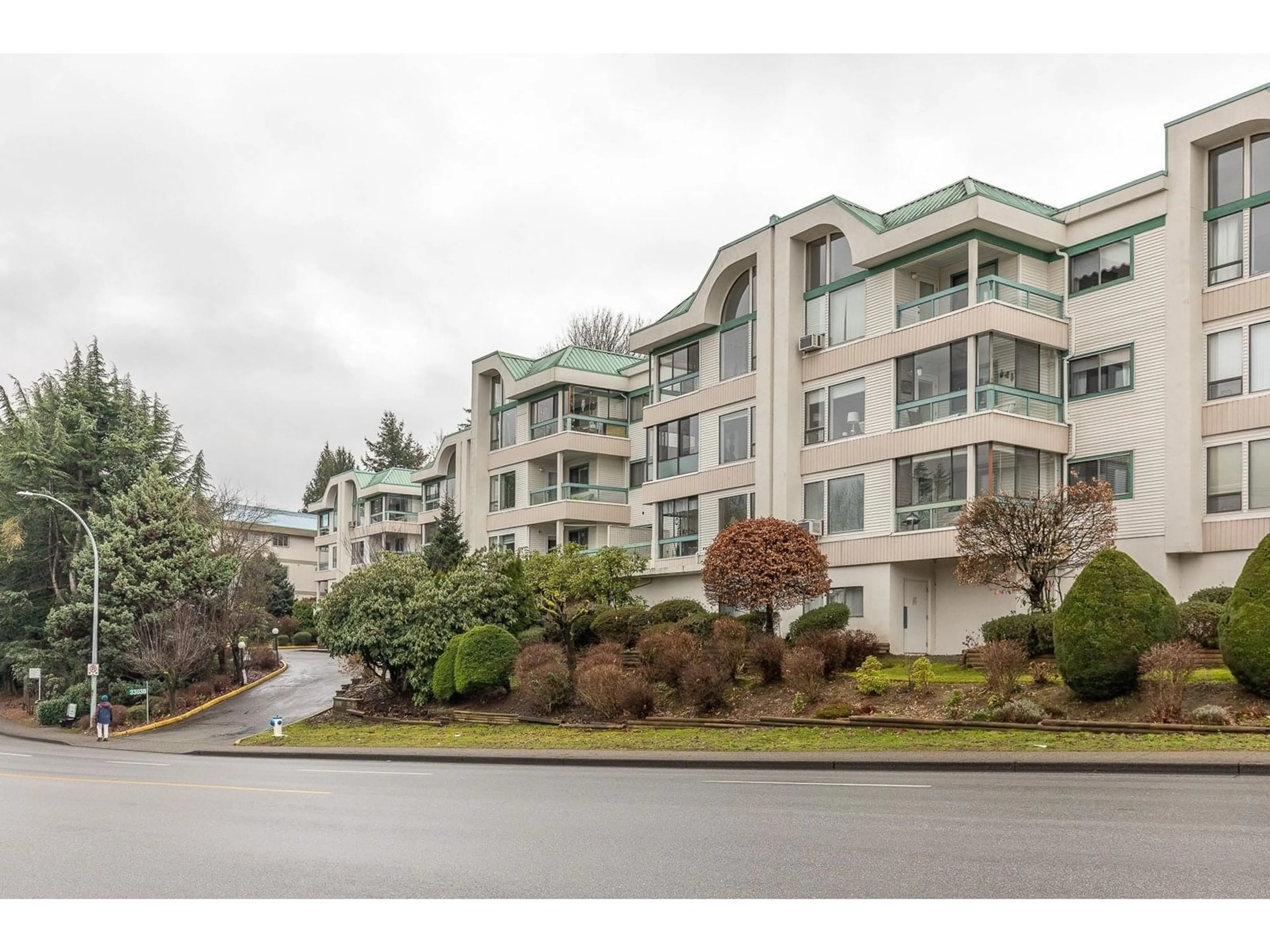 Unknown for 102 - 33030 GEORGE FERGUSON, Abbotsford British Columbia V2S6Y2