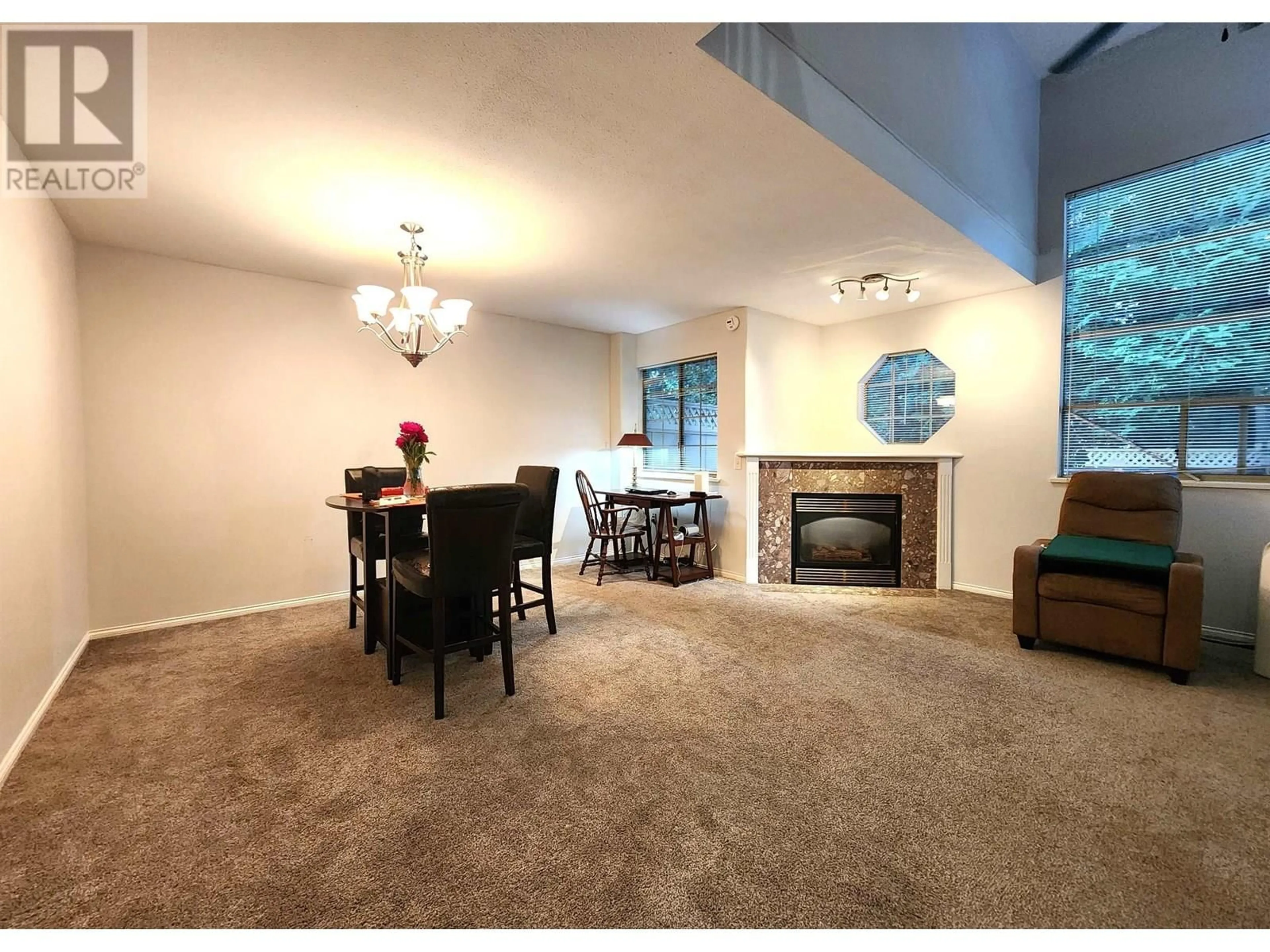 Living room with furniture, unknown for 34 - 20841 DEWDNEY TRUNK ROAD, Maple Ridge British Columbia V2X3E7