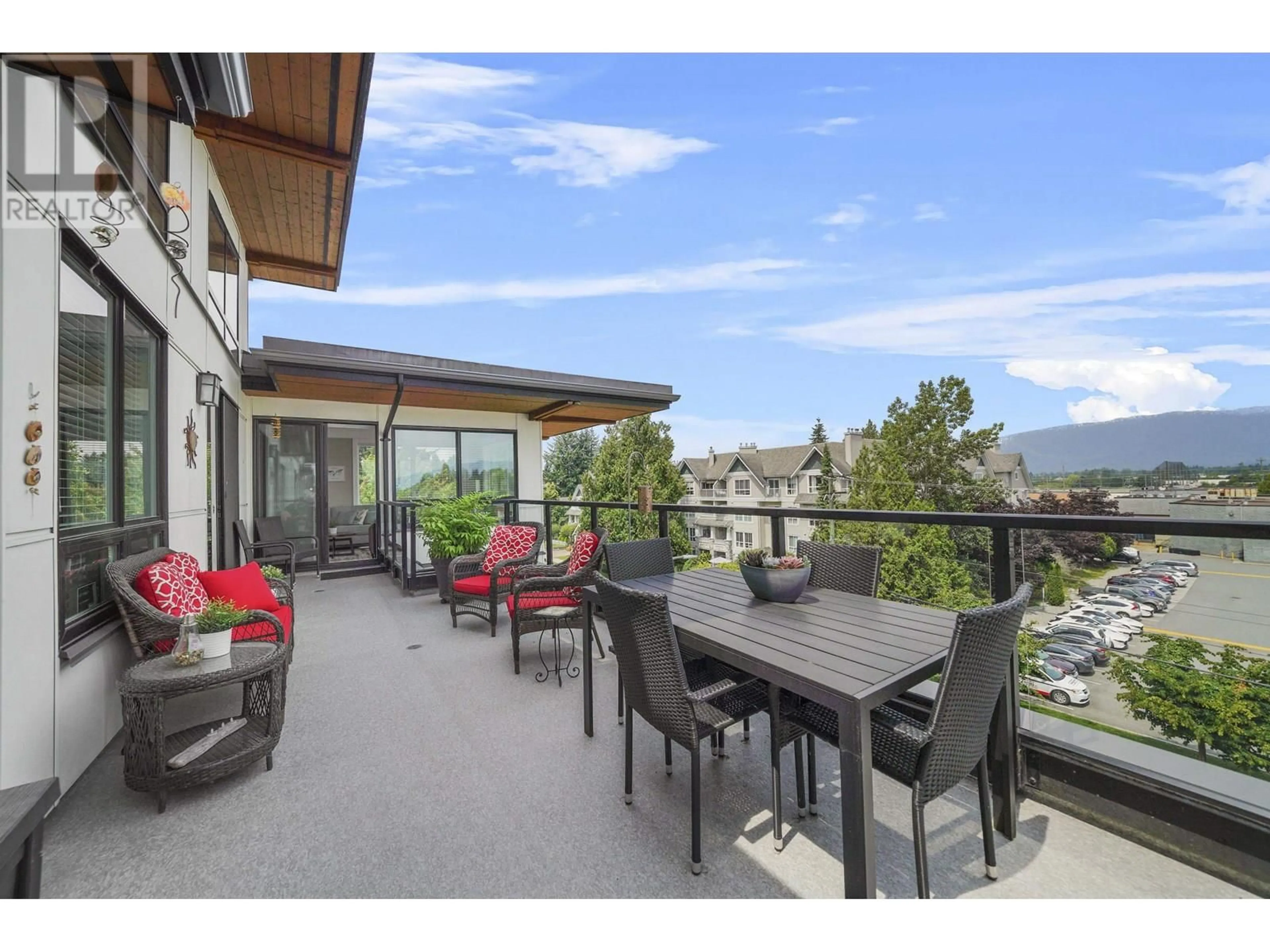 Patio, mountain view for 420 - 12460 191 STREET, Pitt Meadows British Columbia V3Y2J2