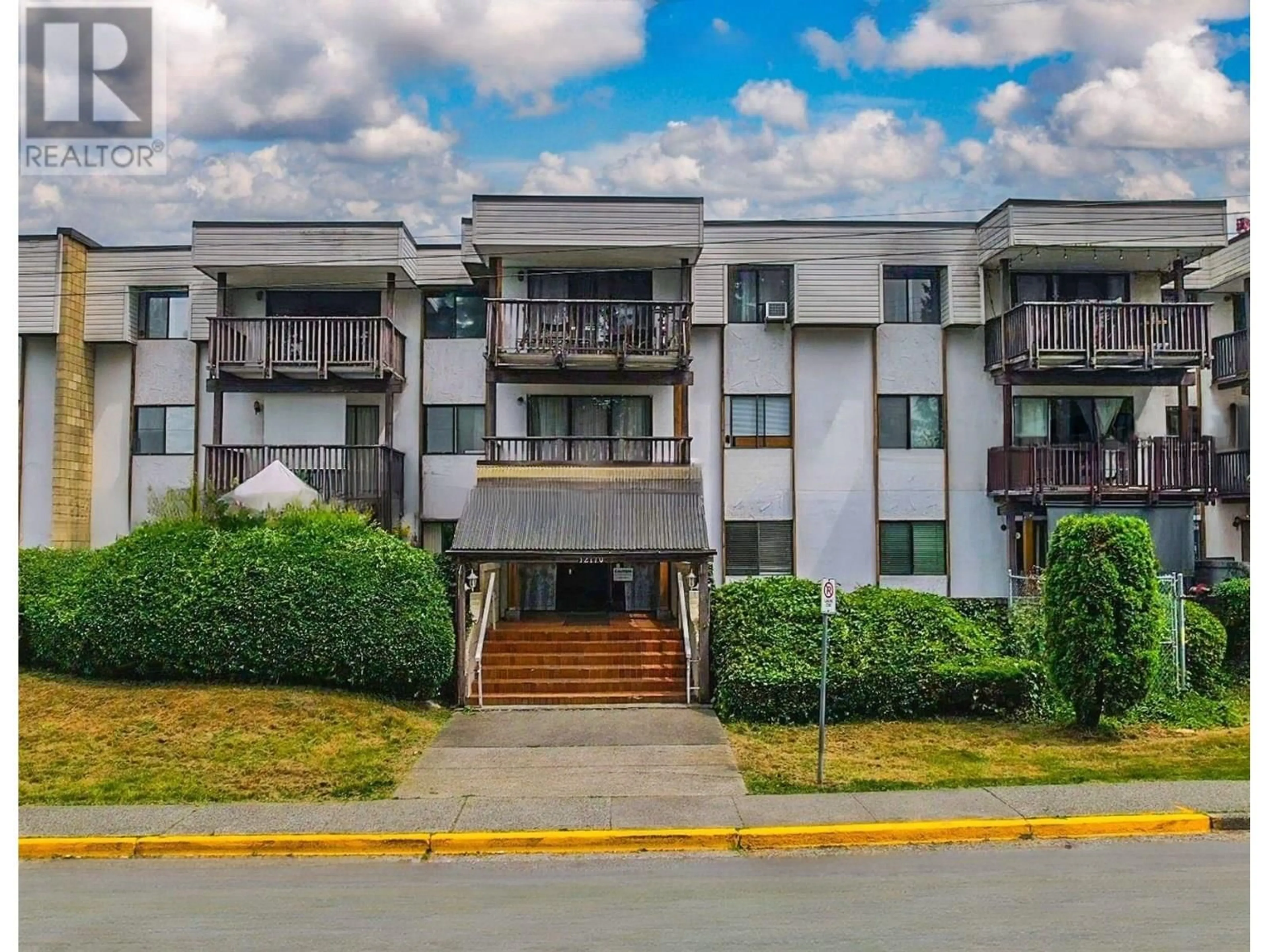 A pic from outside/outdoor area/front of a property/back of a property/a pic from drone, unknown for 318 - 12170 222 STREET, Maple Ridge British Columbia V2X8H1